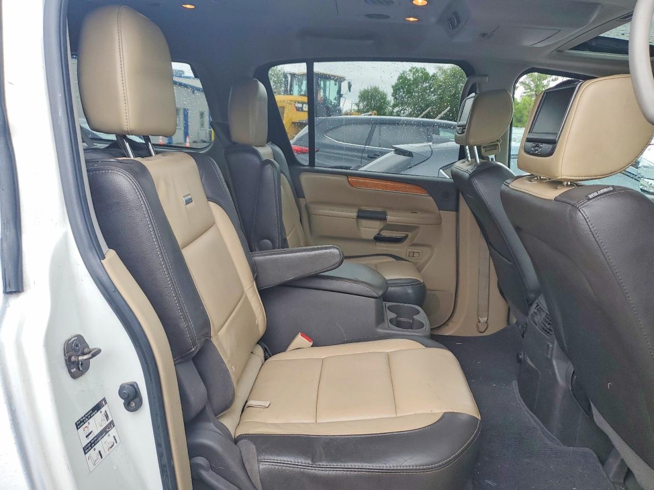 Nissan Armada Platinum