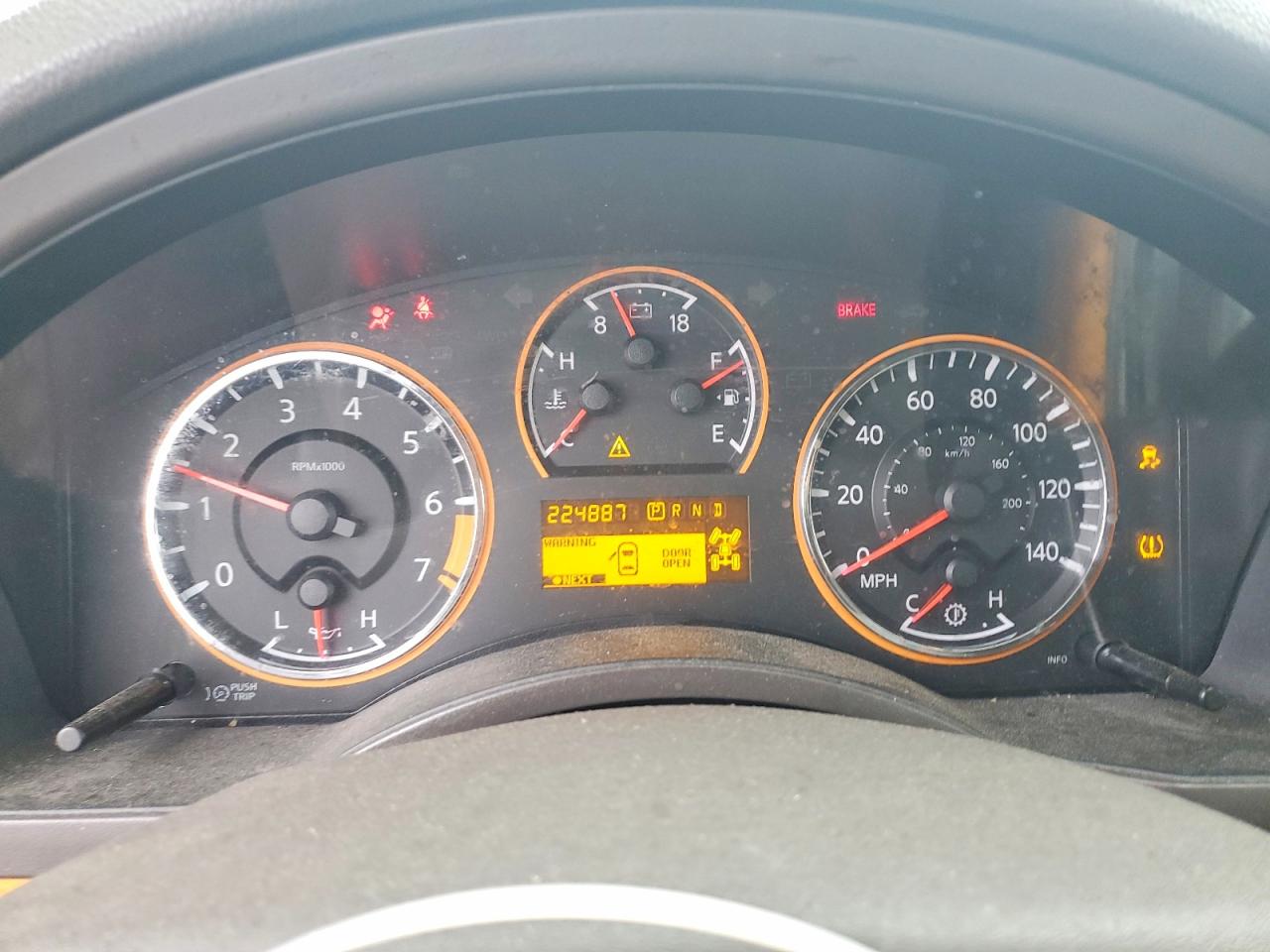 Nissan Armada Platinum
