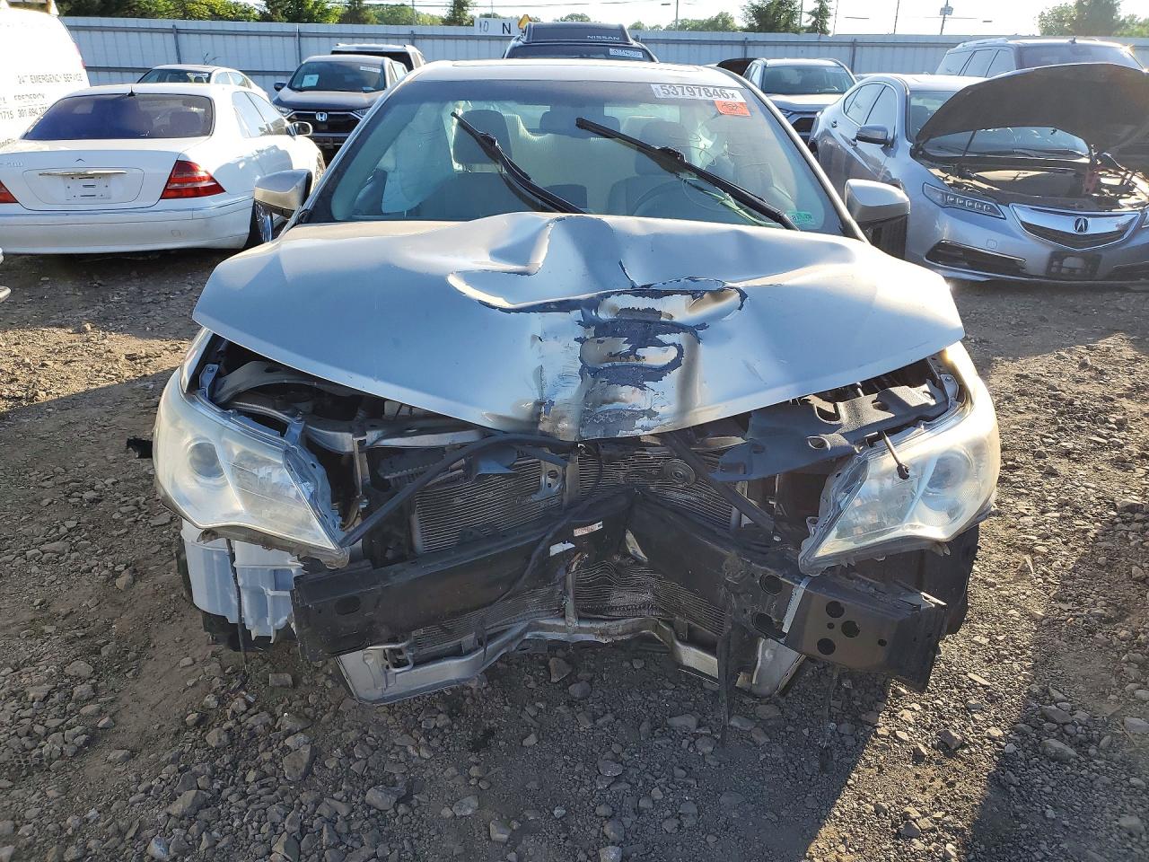 Toyota Camry Xle