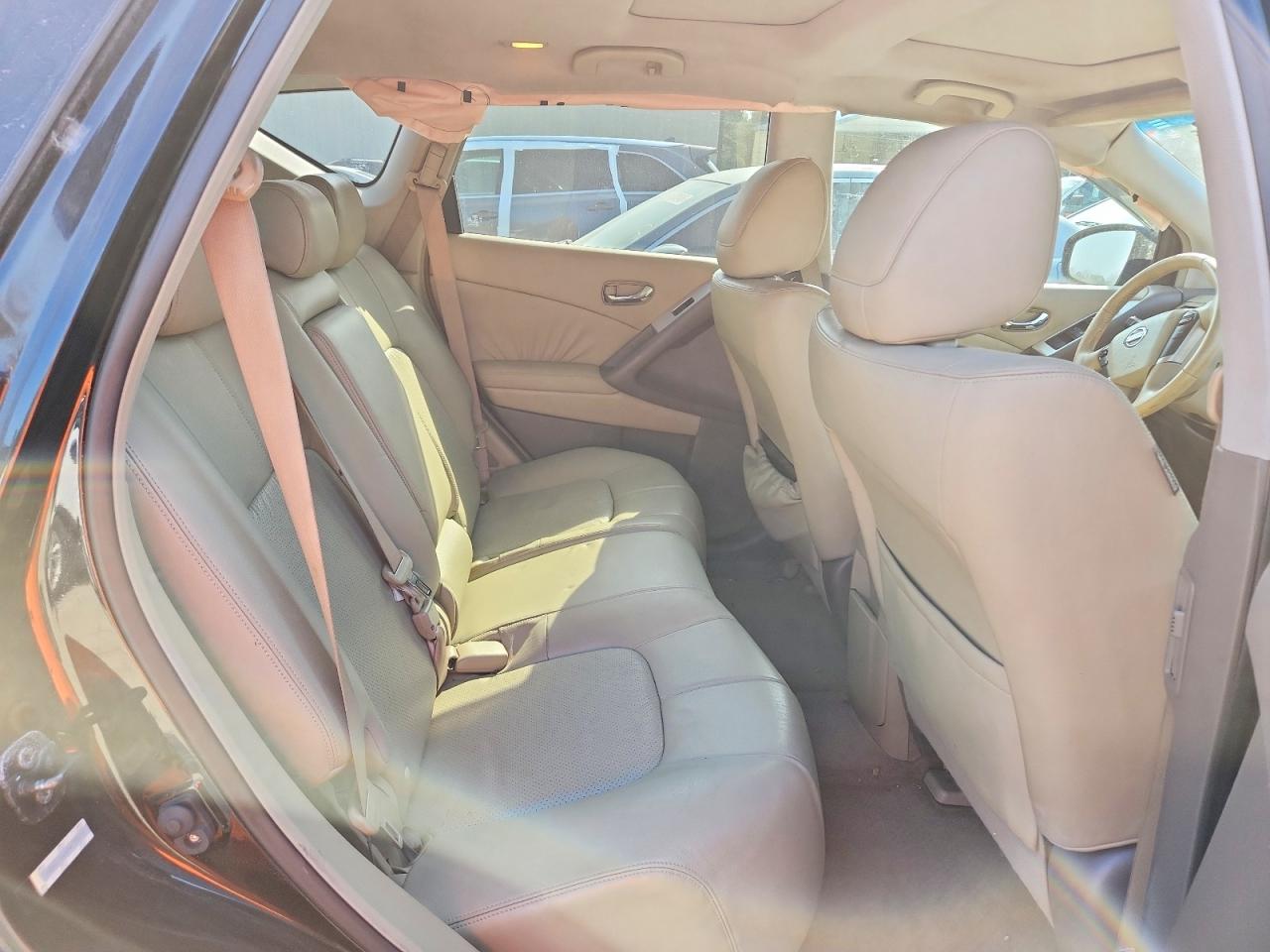 Nissan Murano S
