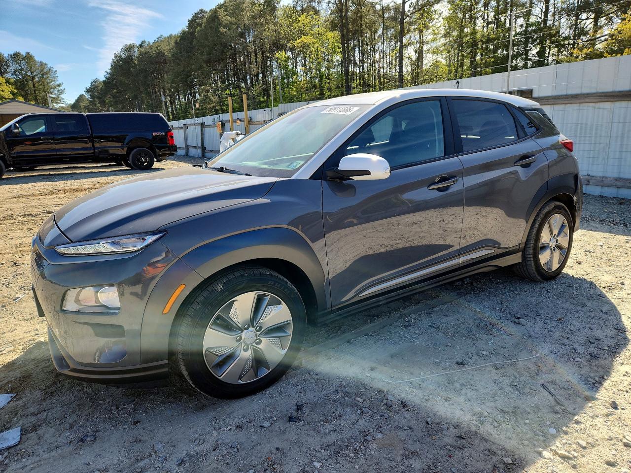 Salvage Hyundai KONA Image