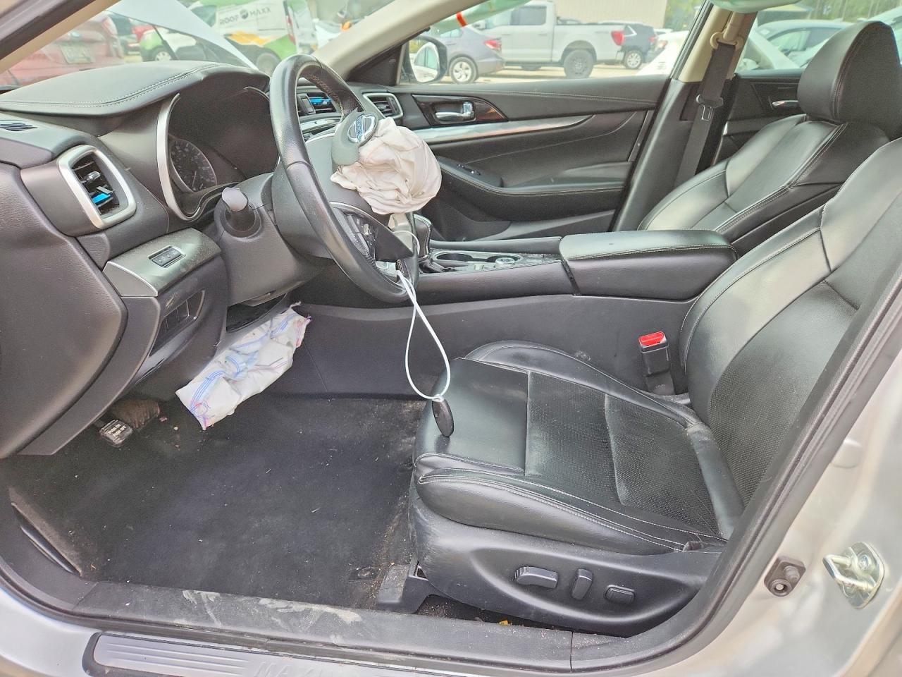 Nissan Maxima Sv