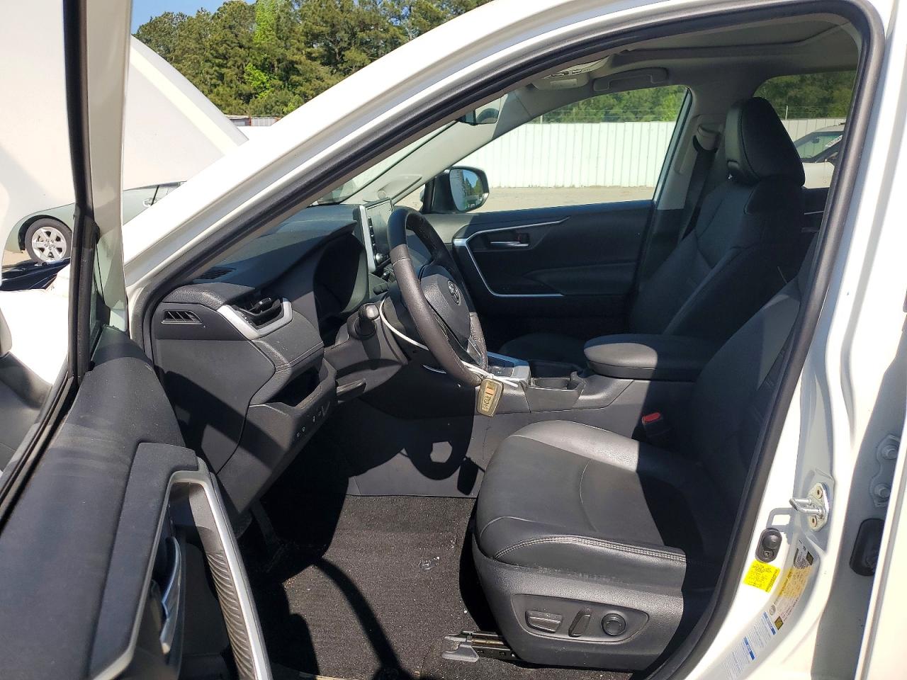 Toyota RAV4 Xle Premium