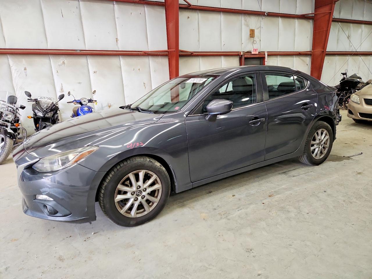 Salvage Mazda 3 Image