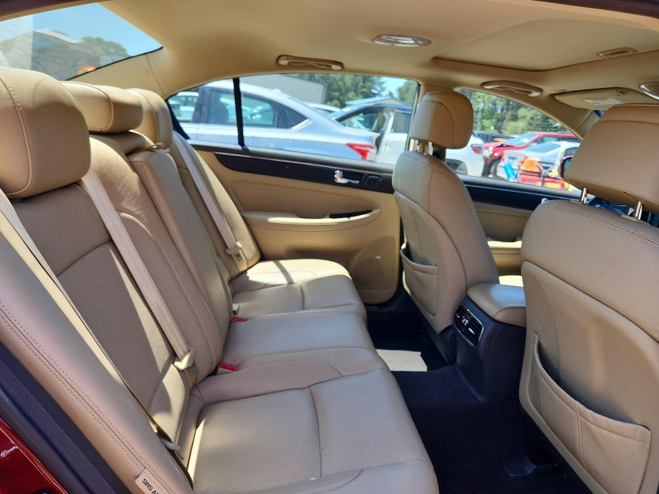 Hyundai Genesis 3.8l