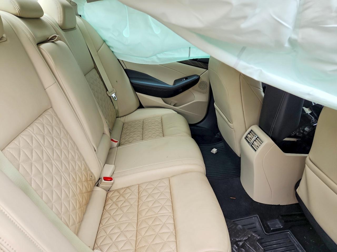 Nissan Maxima Platinum