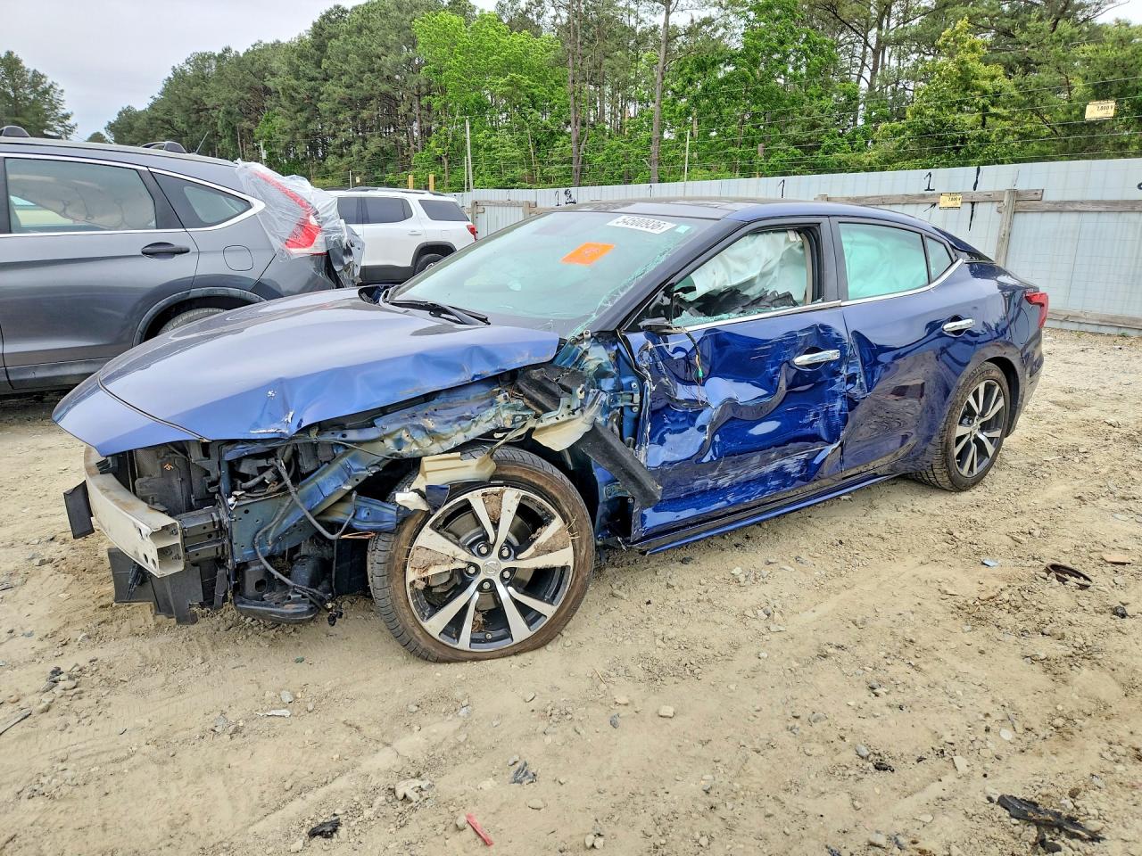 Salvage Nissan Maxima Image