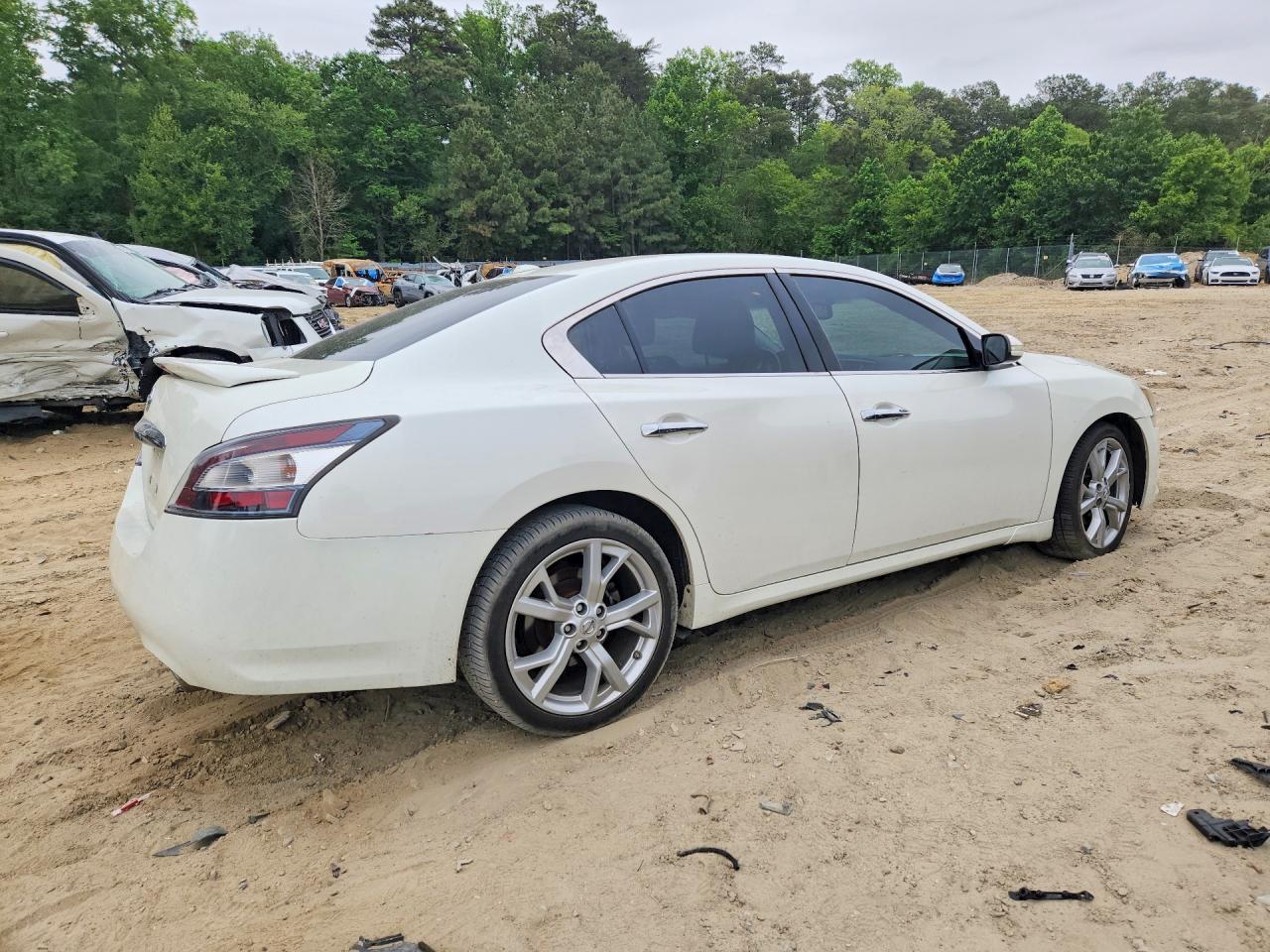 Nissan Maxima
