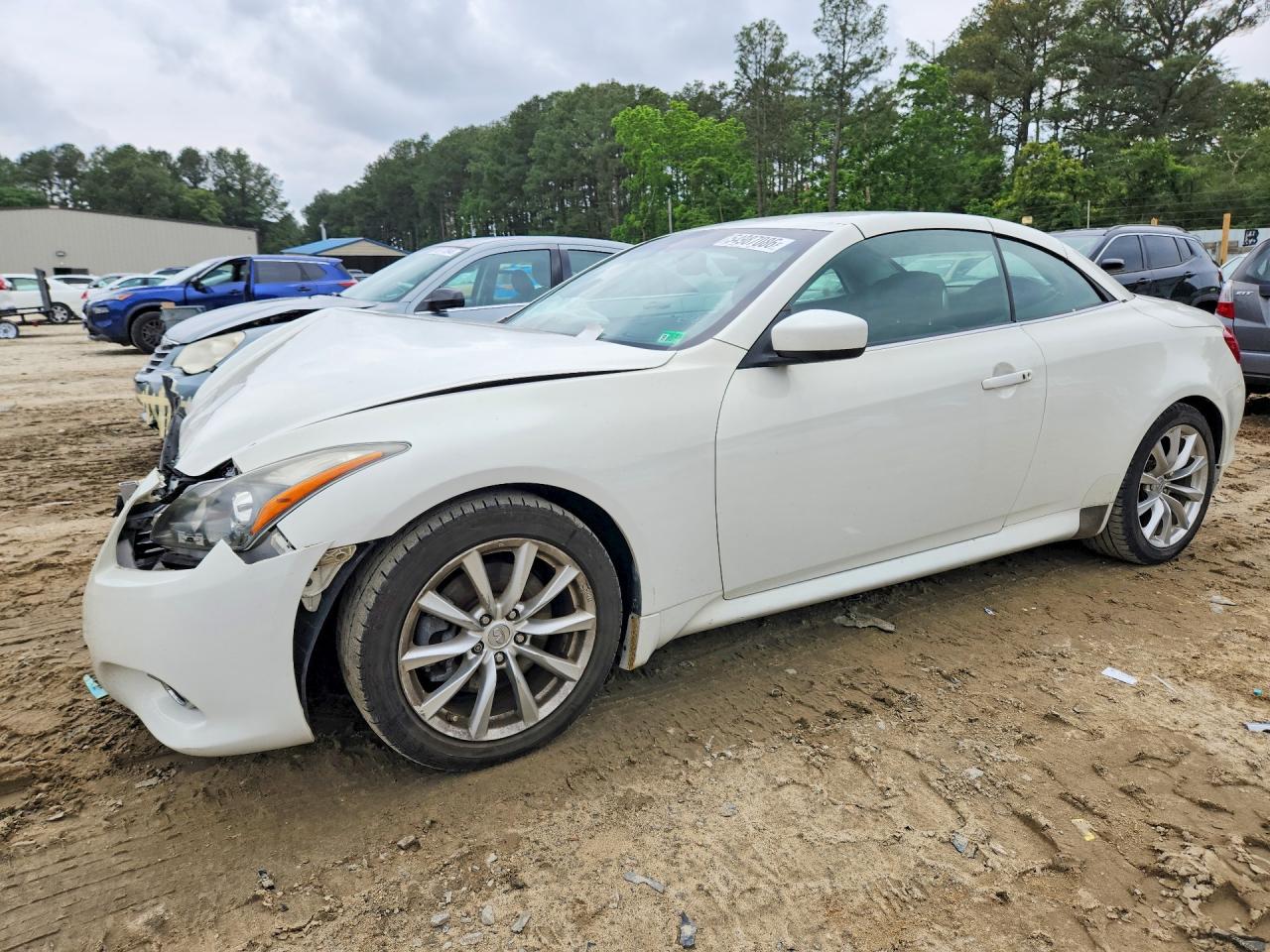 Salvage INFINITI G37 Image