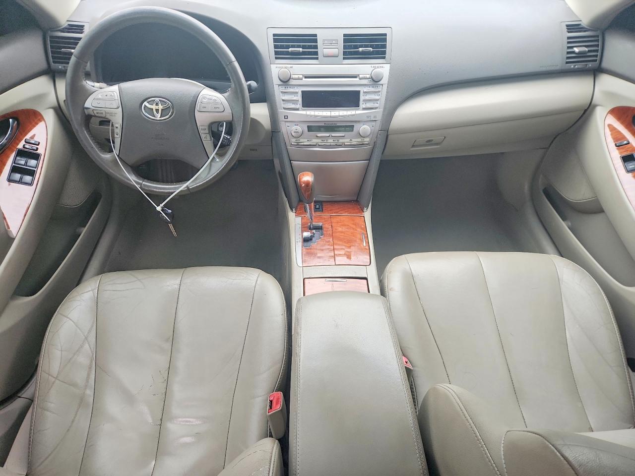 Toyota Camry Xle