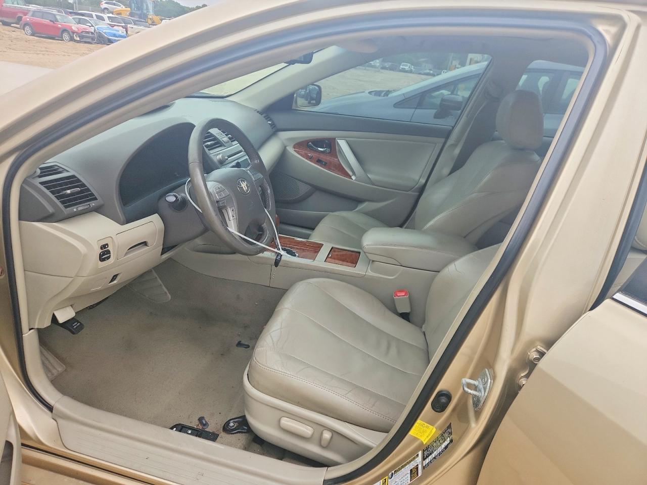 Toyota Camry Xle
