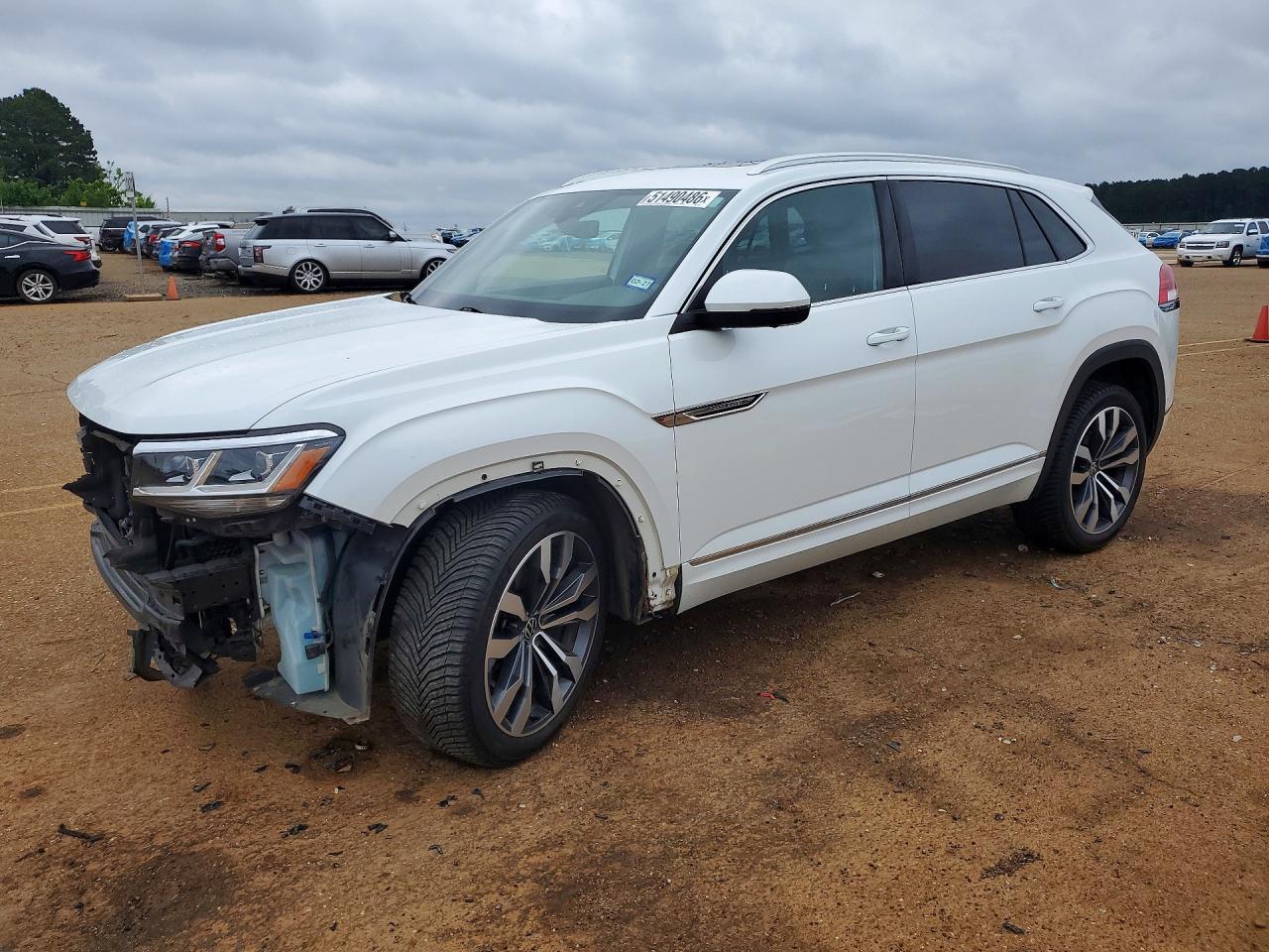 Salvage Volkswagen Atlas Image