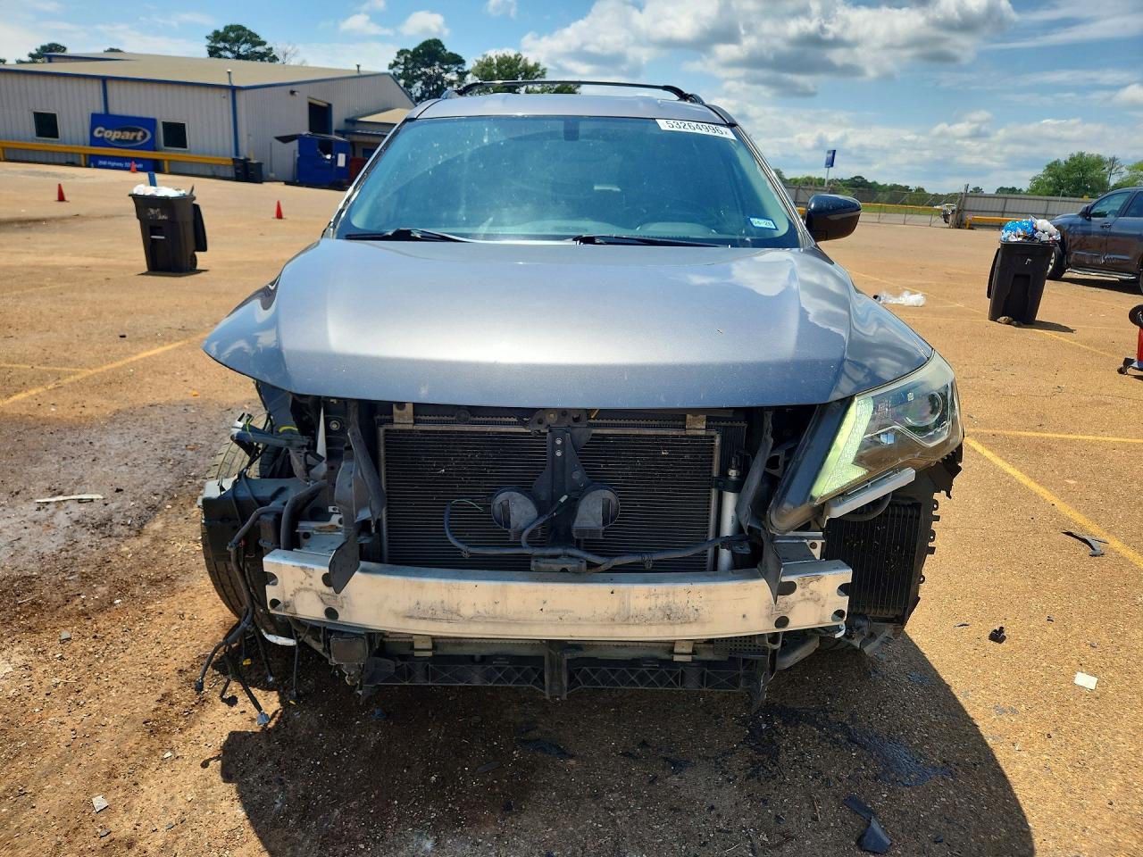 Nissan Pathfinder Sv