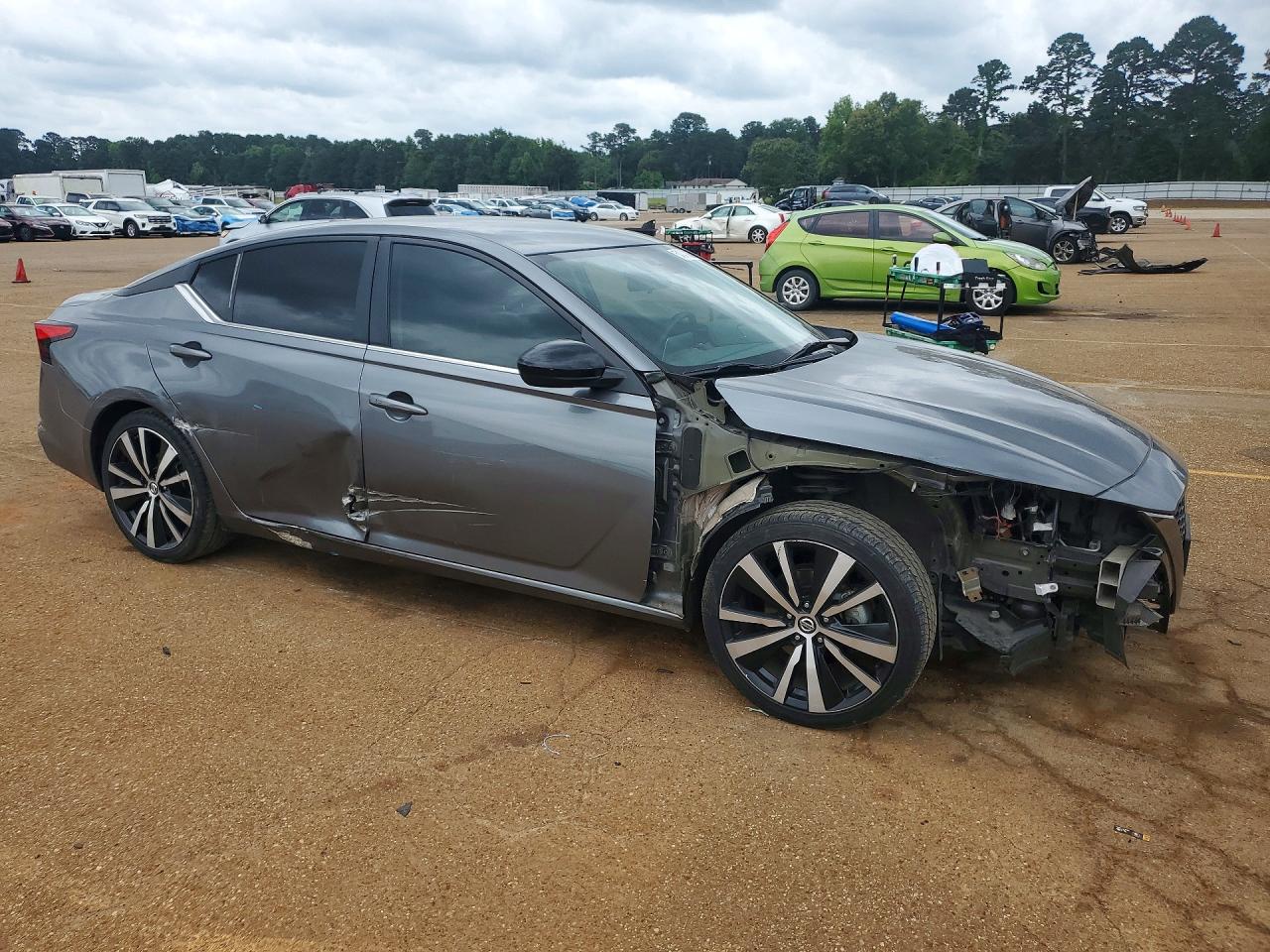Nissan Altima Sr