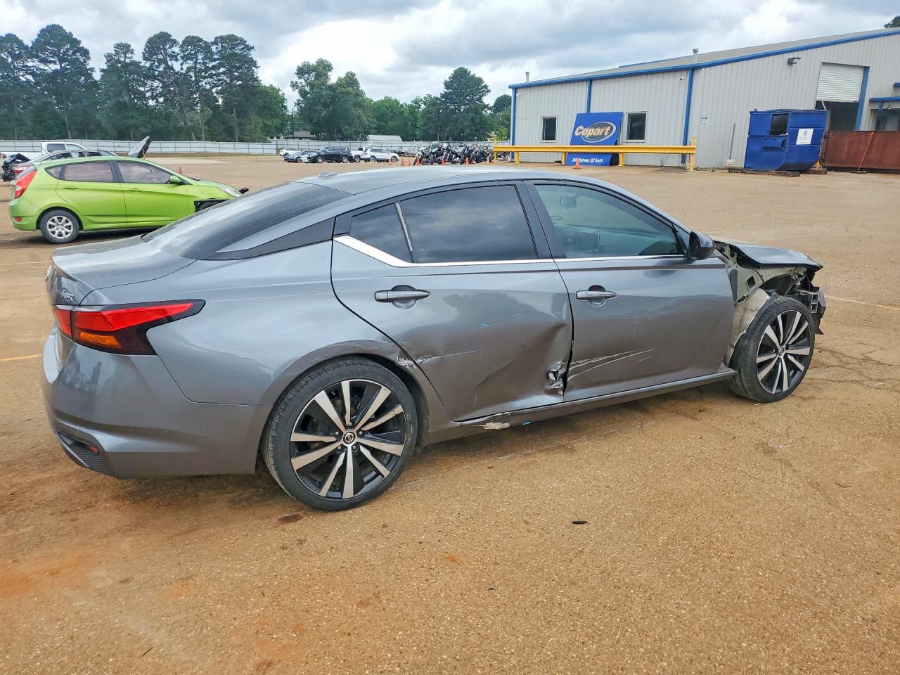 Nissan Altima Sr