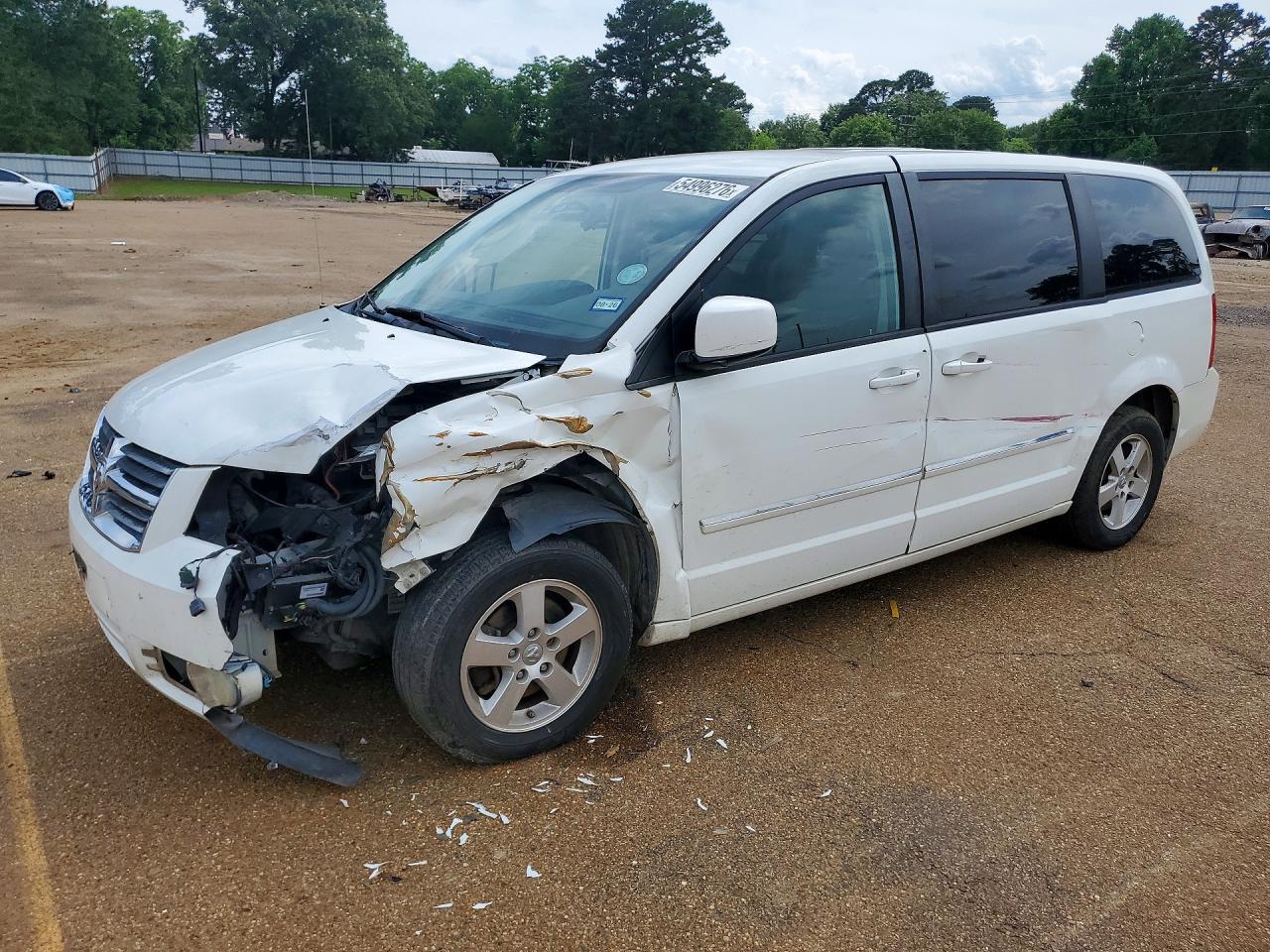 Salvage Dodge Caravan Image