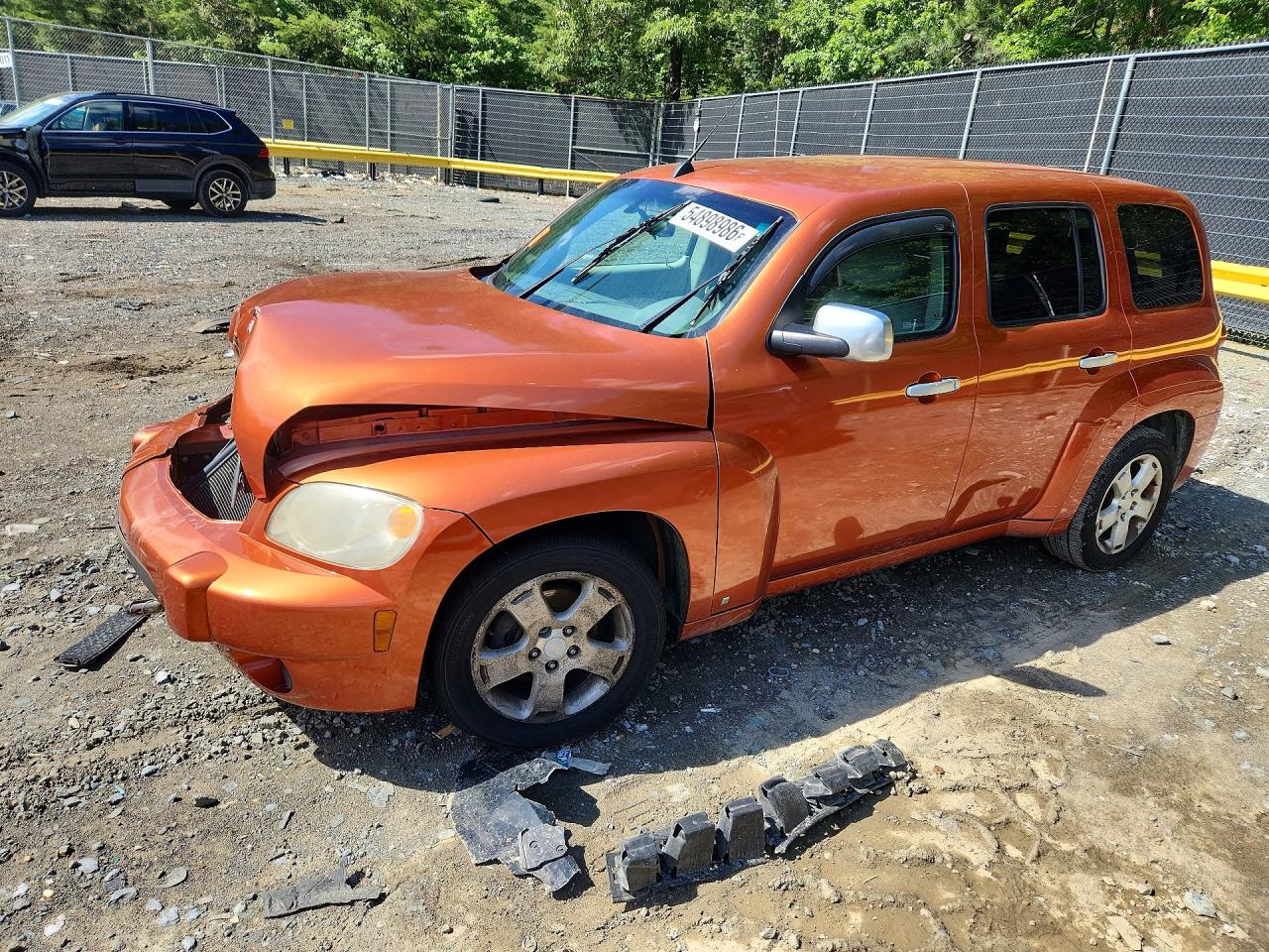 Salvage Chevrolet HHR Image