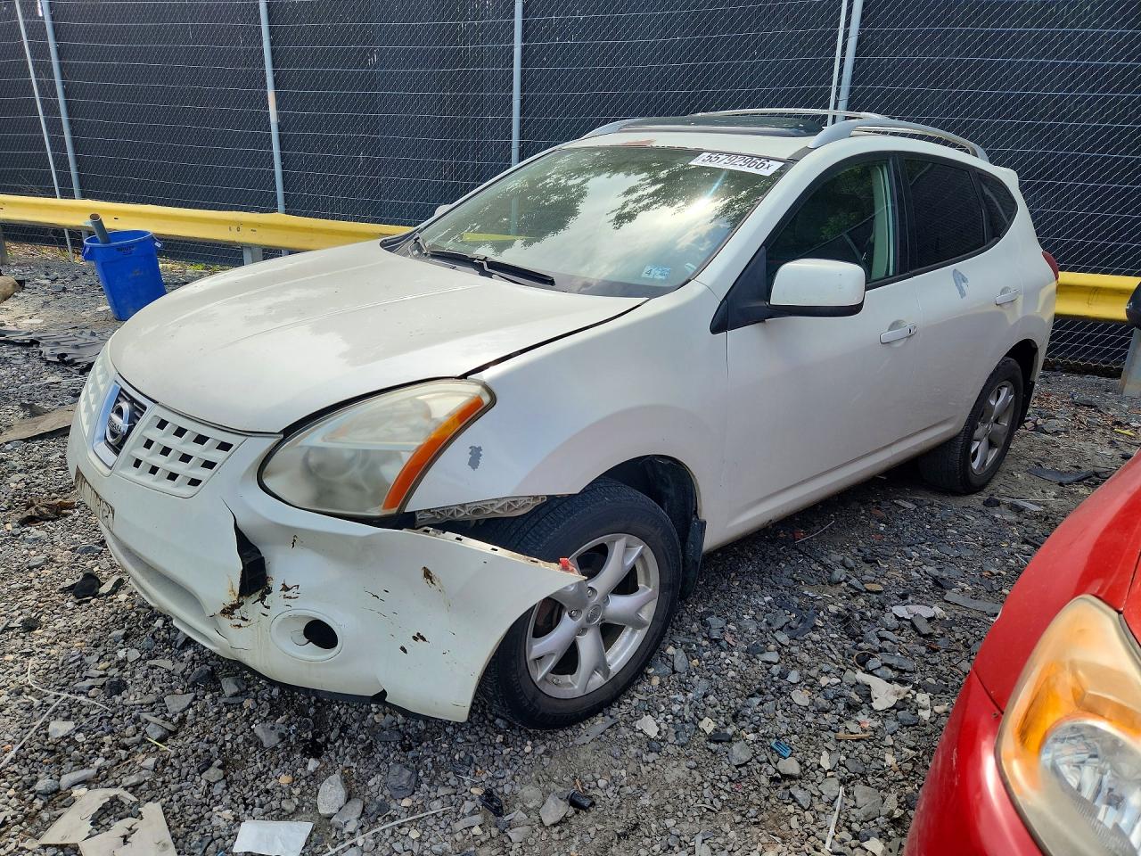 Salvage Nissan Rogue Image