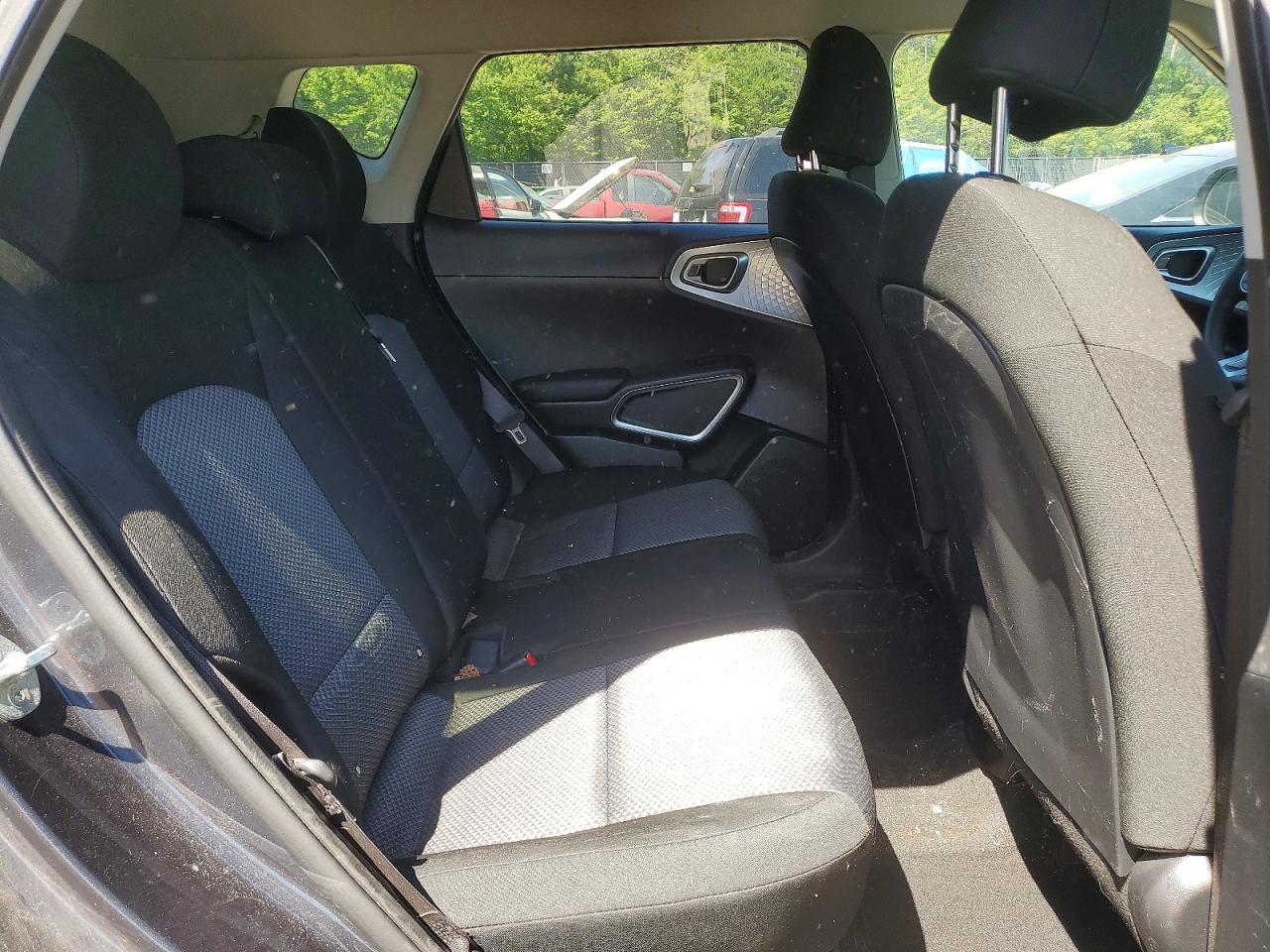 Kia Soul Lx