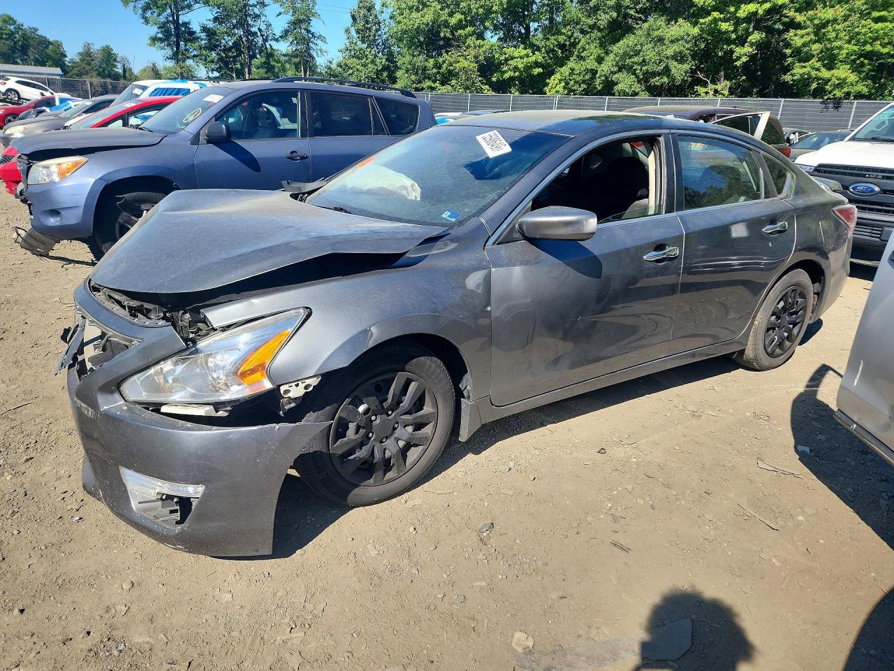 Salvage Nissan Altima Image
