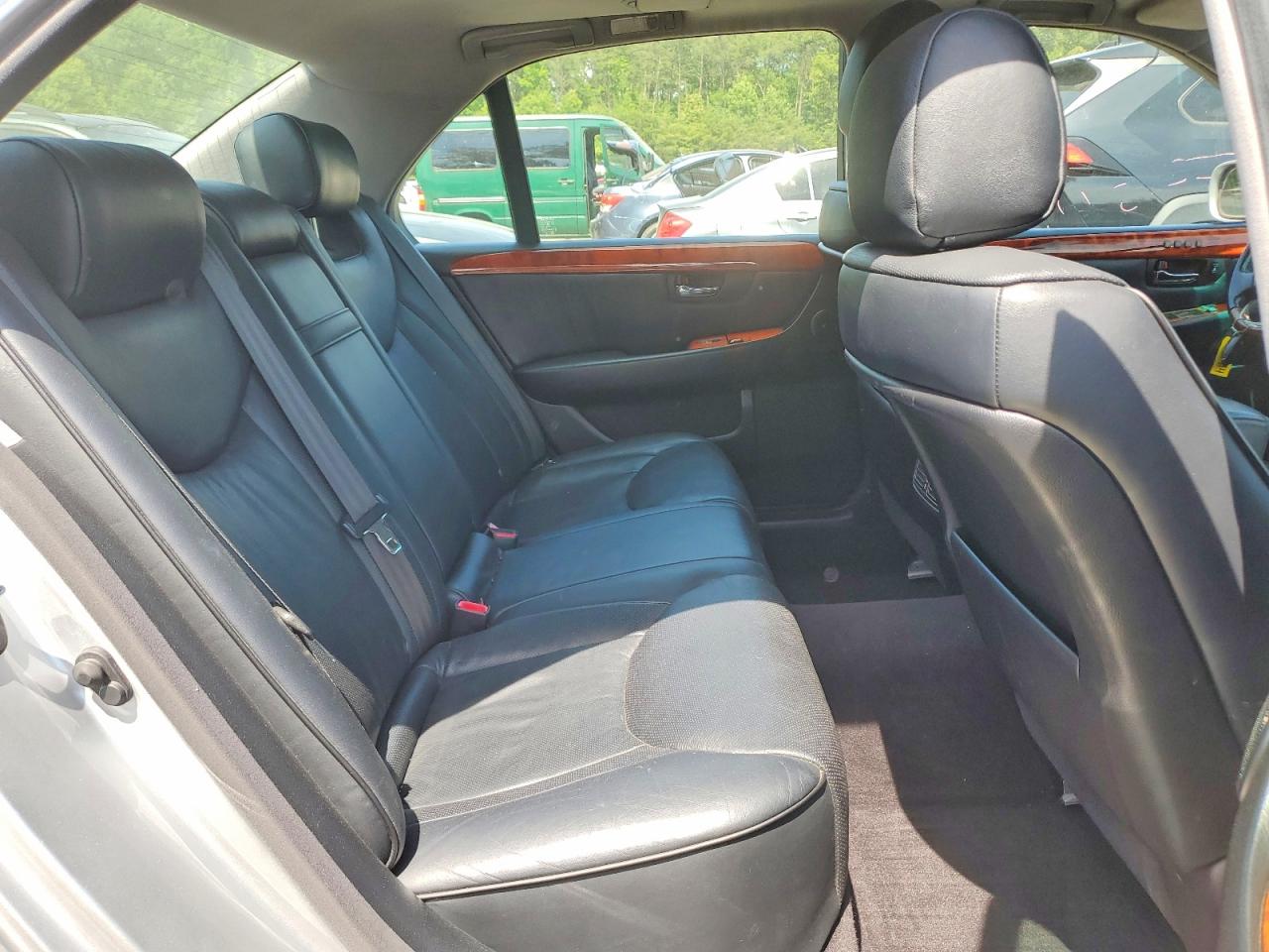 Lexus LS 430