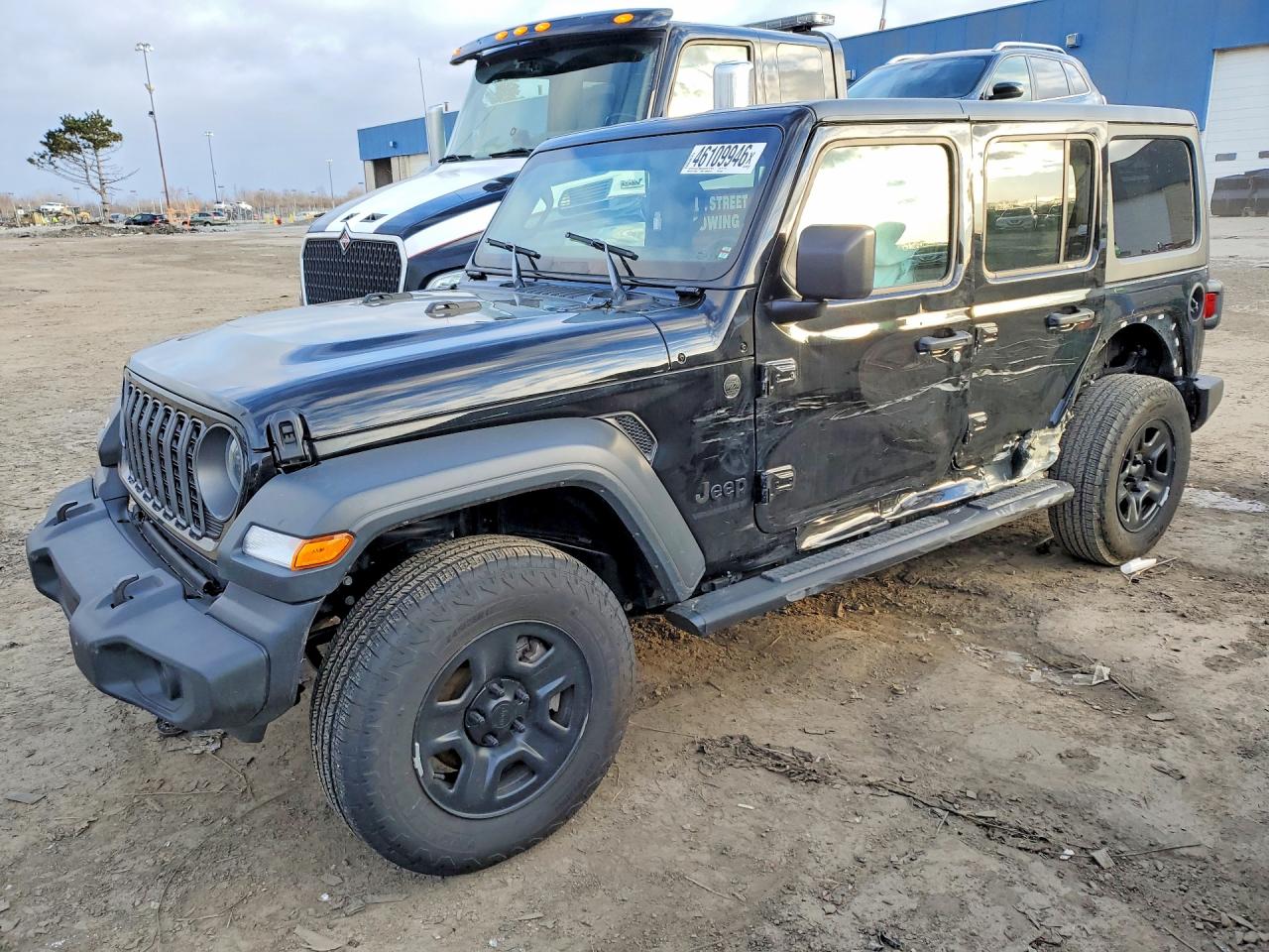 Salvage Jeep Wrangler Image