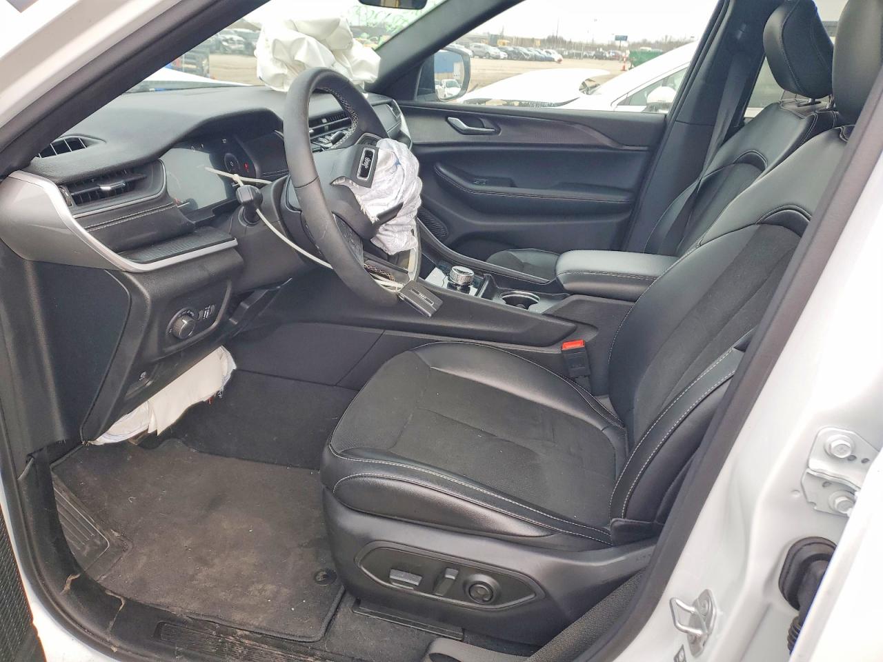 Jeep Cherokee L Laredo