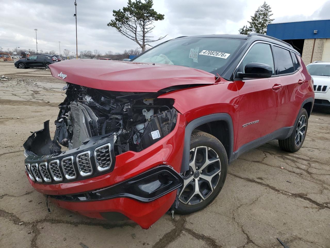 Salvage Jeep Compass Image