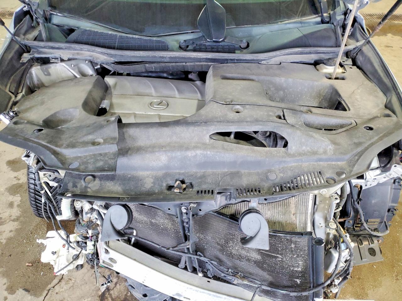 Lexus RX Base