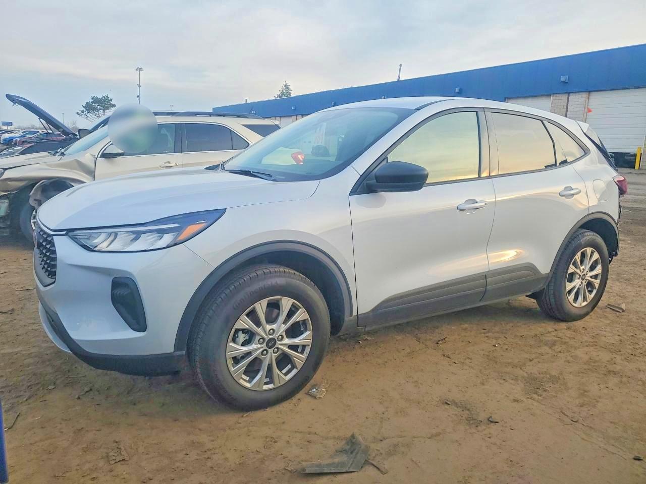 Salvage Ford Escape Image
