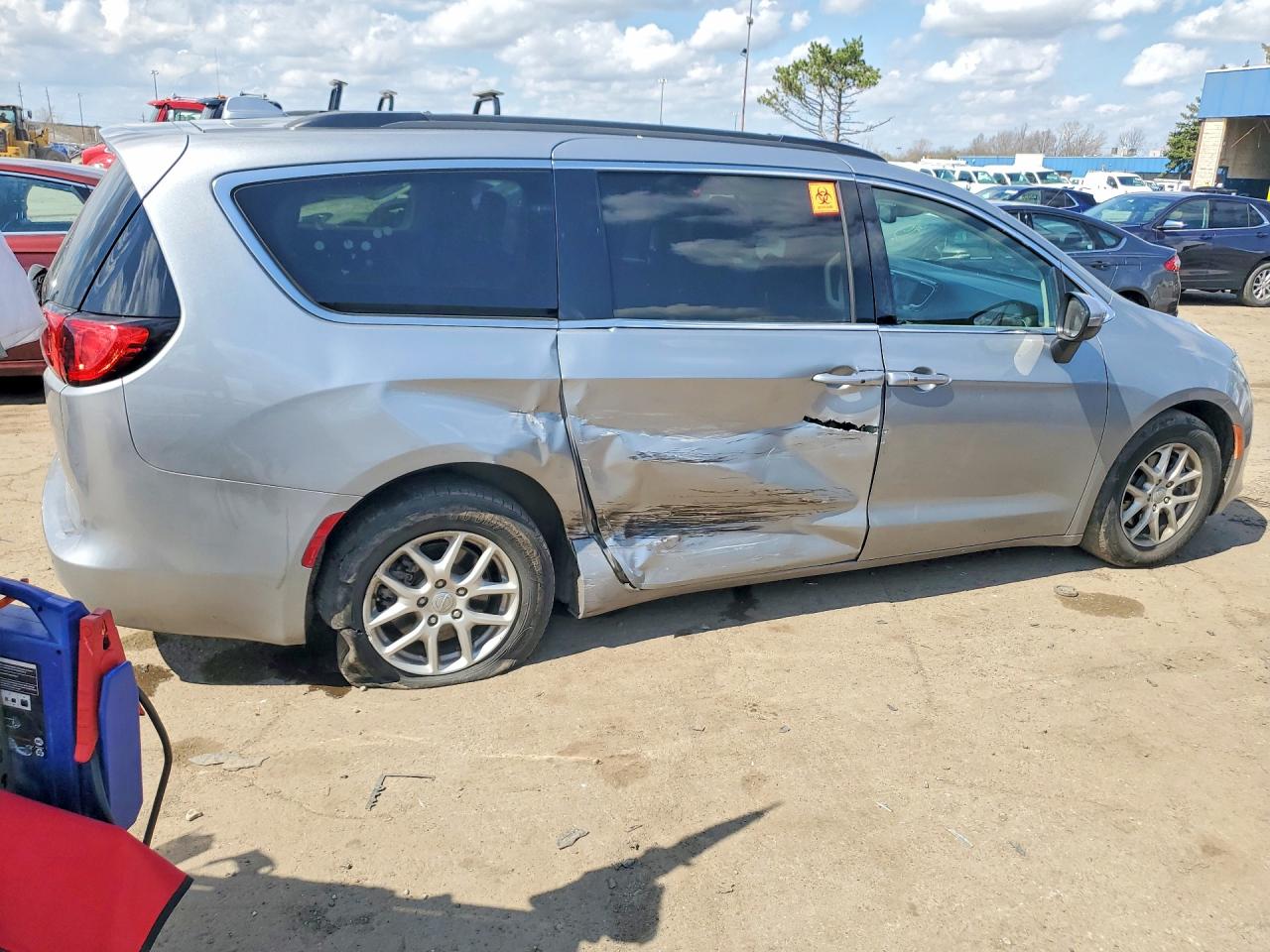 Chrysler Minivan Lxi