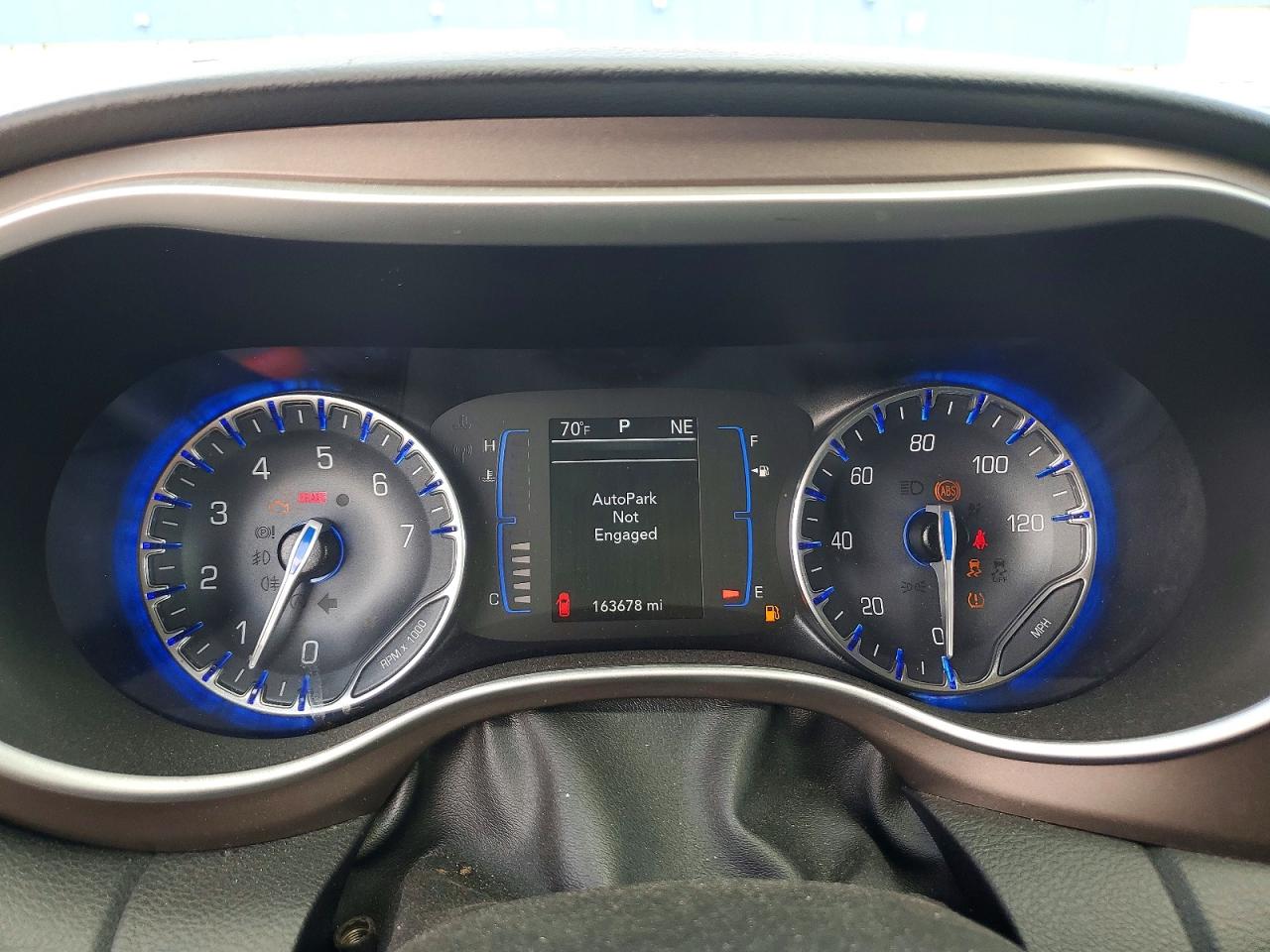 Chrysler Minivan Lxi