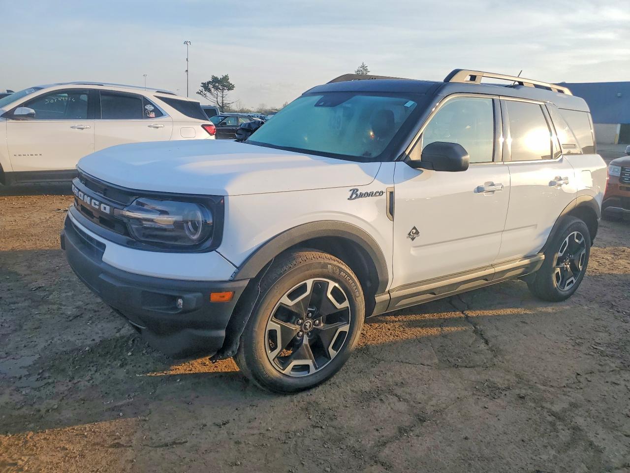 Salvage Ford Bronco Image