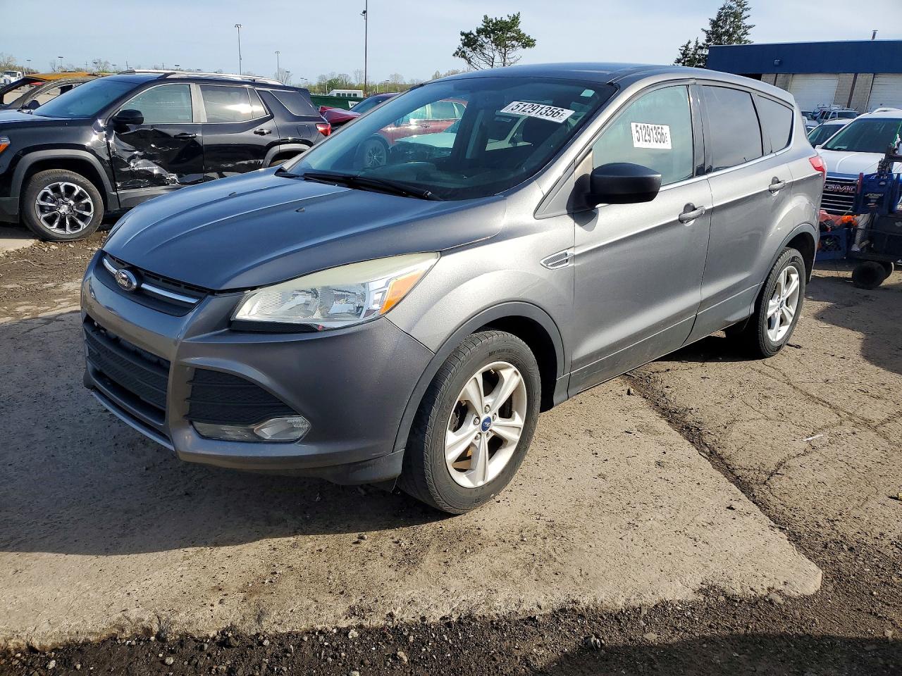 Salvage Ford Escape Image