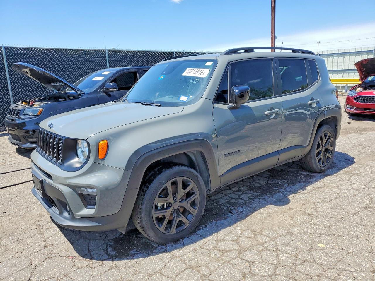 Salvage Jeep Renegade Image