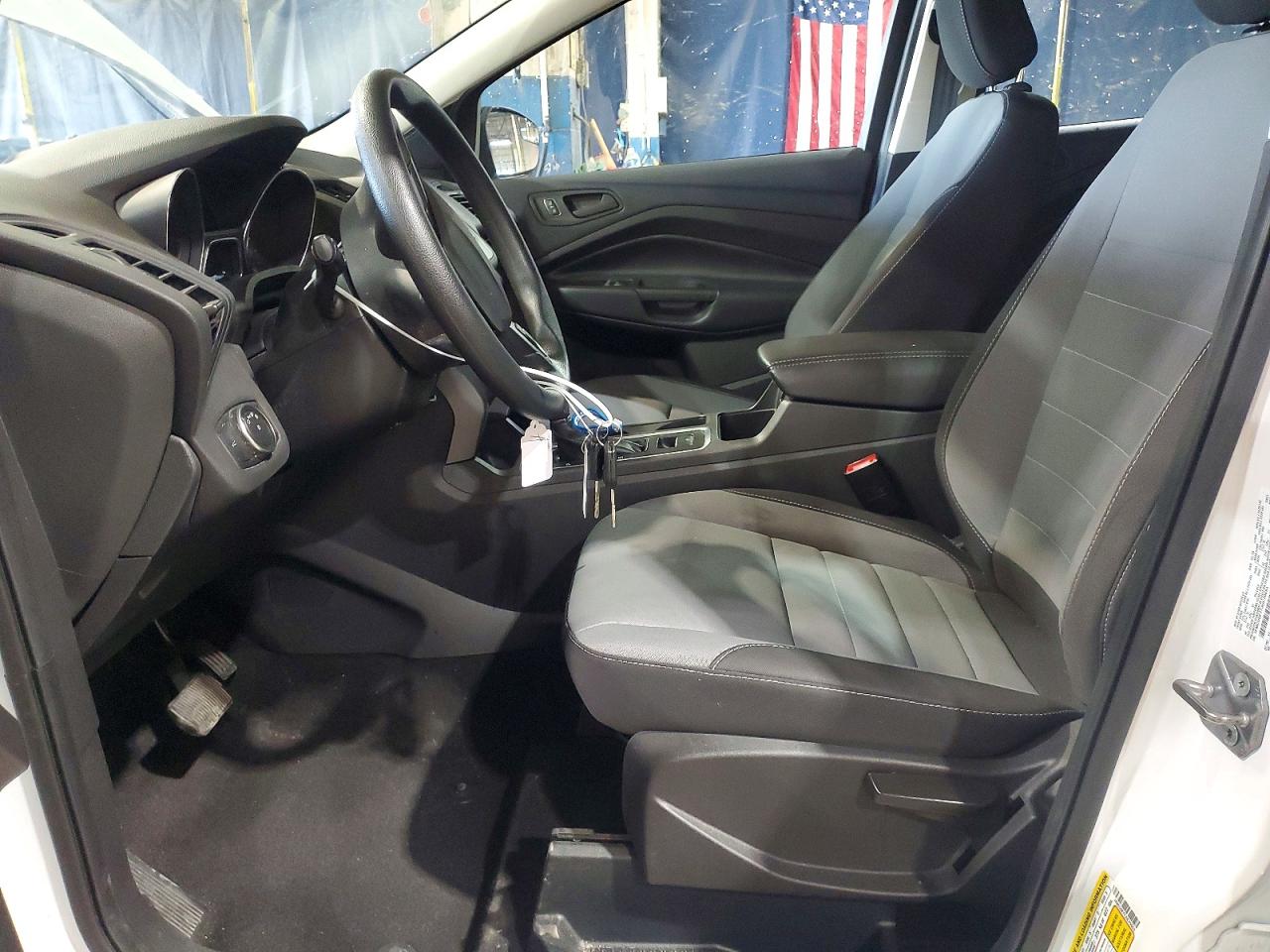Ford Escape S