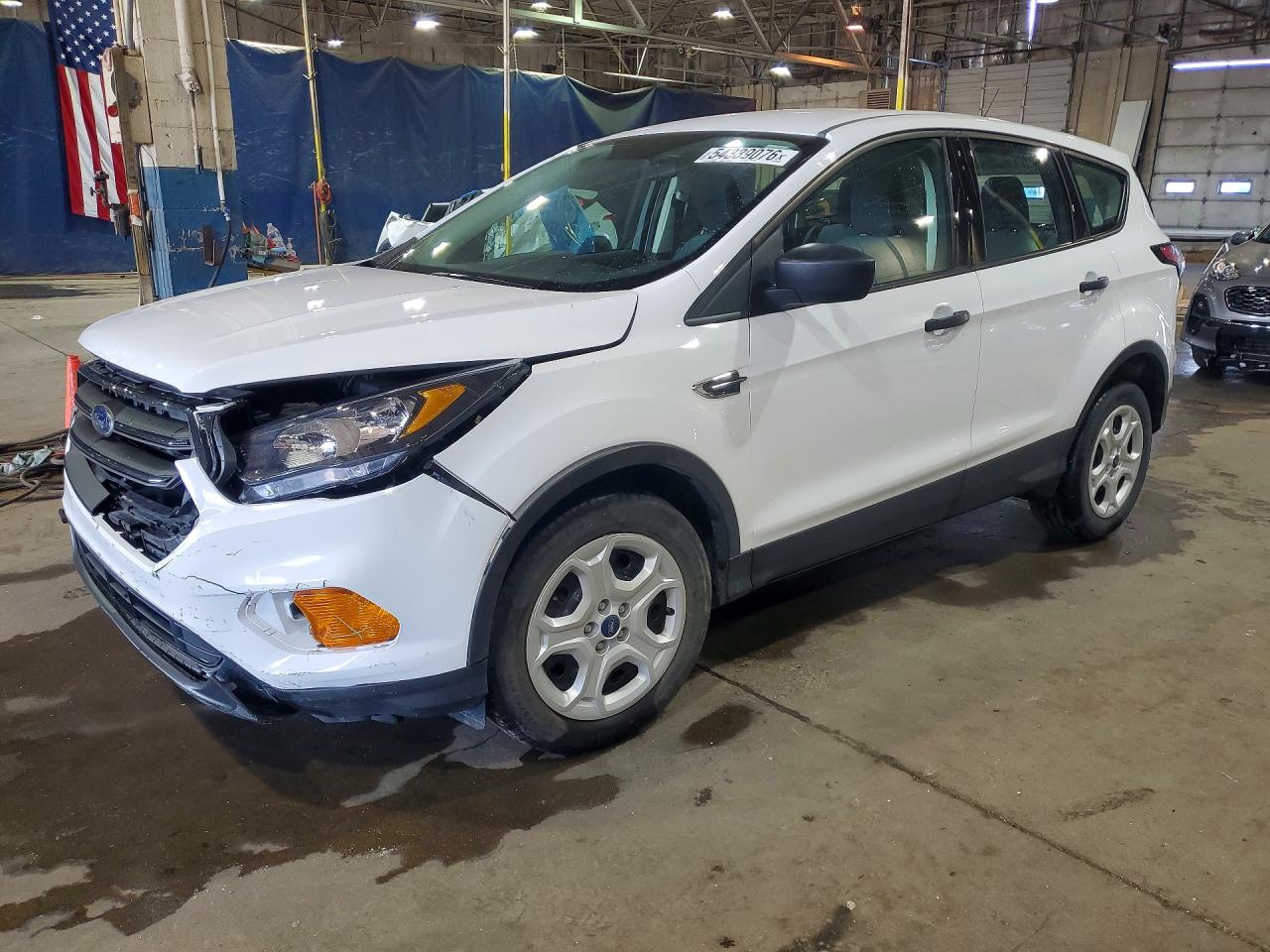 Salvage Ford Escape Image