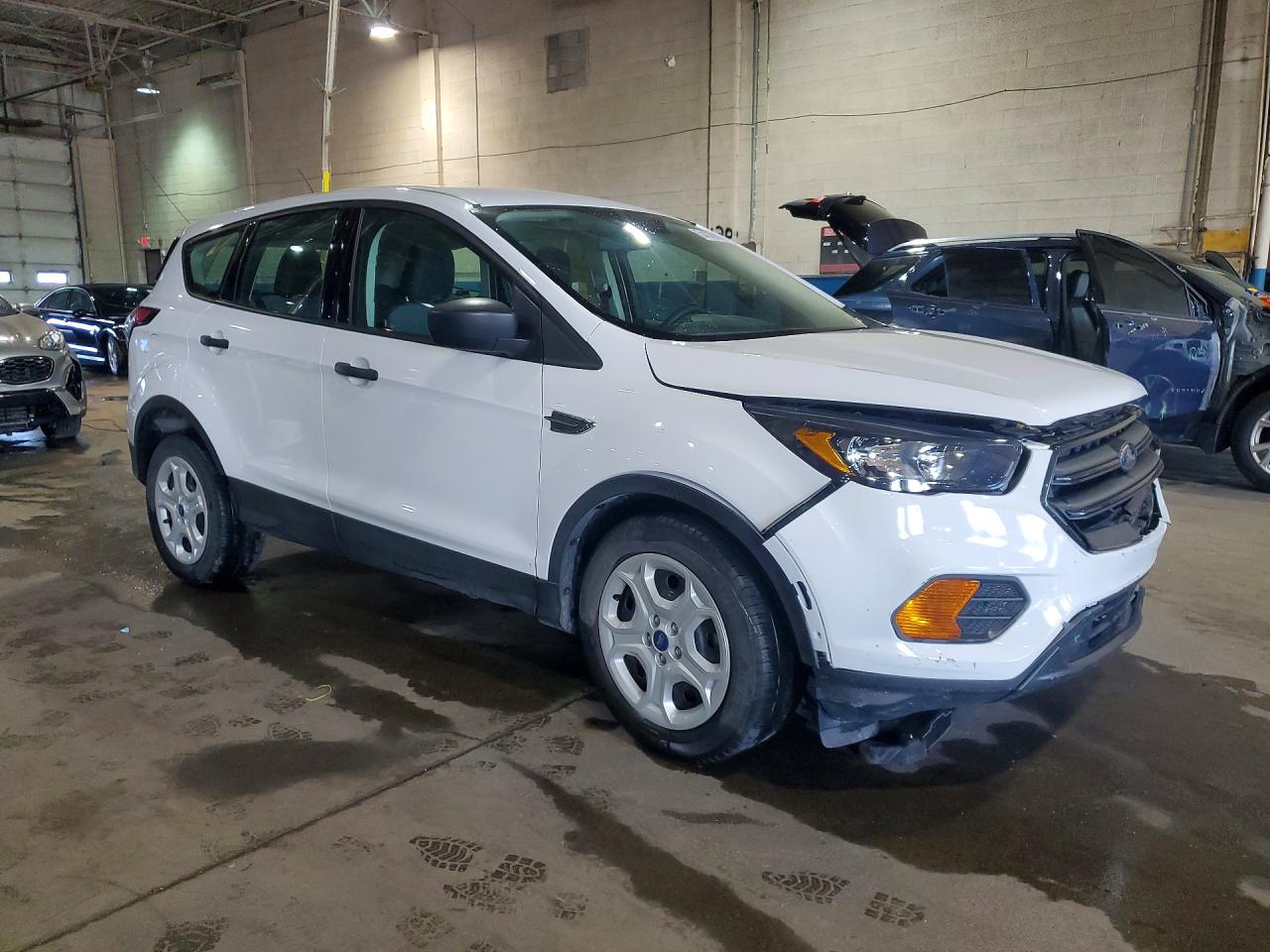 Ford Escape S