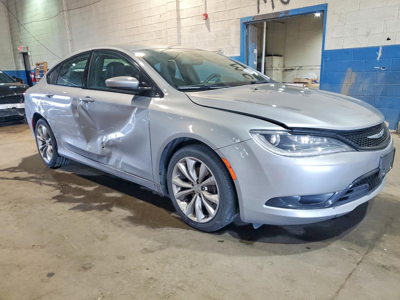 Chrysler 200 S