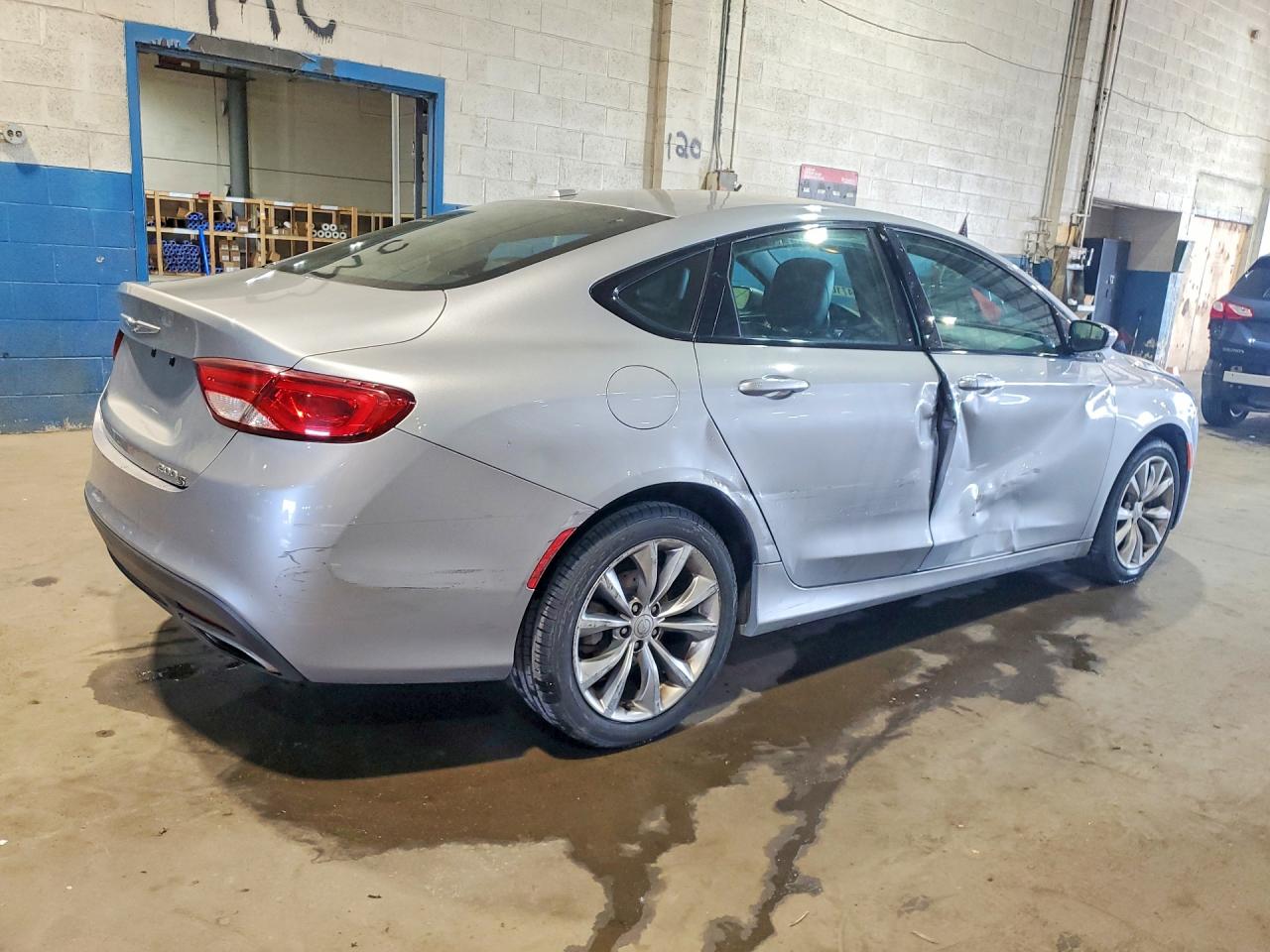 Chrysler 200 S