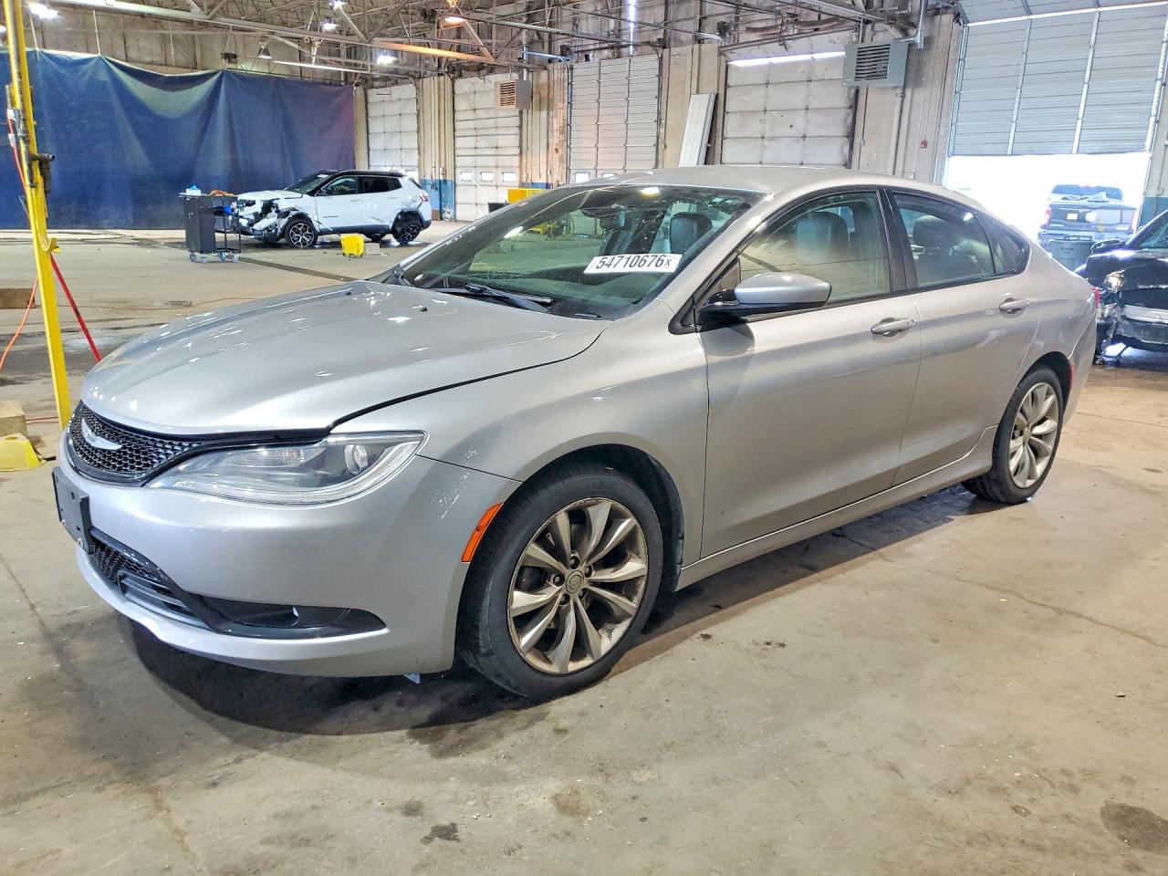 Salvage Chrysler 200 Image
