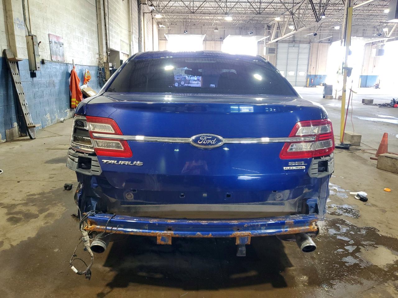 Ford Taurus Sel
