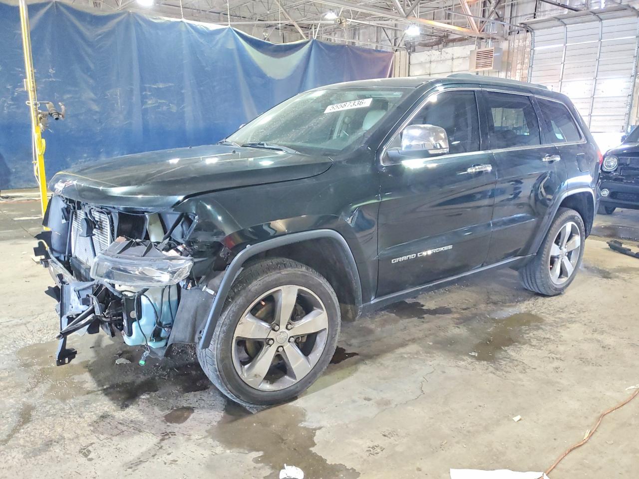 Salvage Jeep Cherokee Image