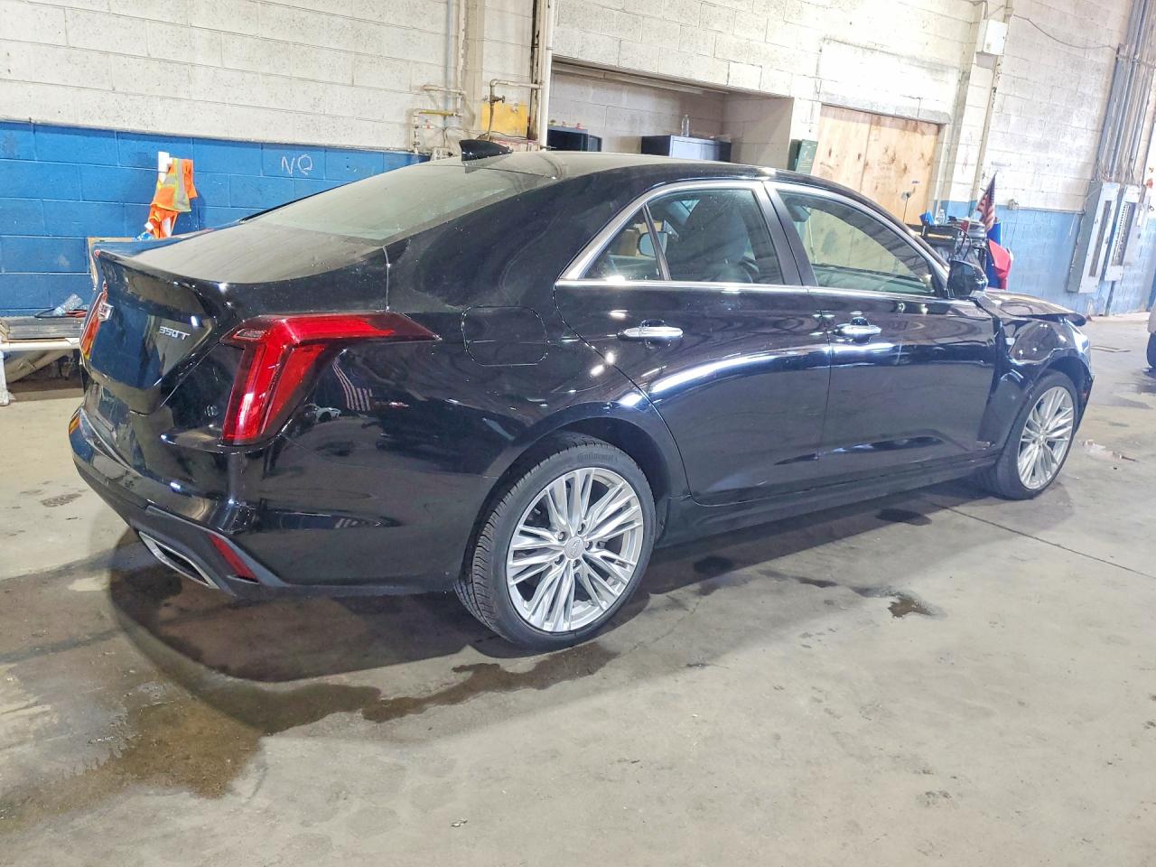 Cadillac CT4 Premium Luxury