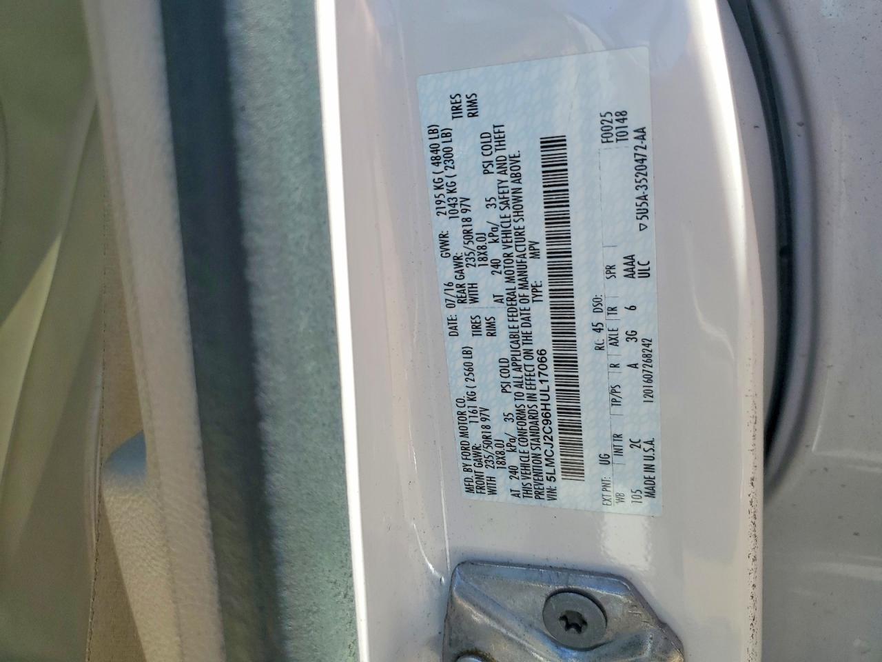 Lincoln MKC Select