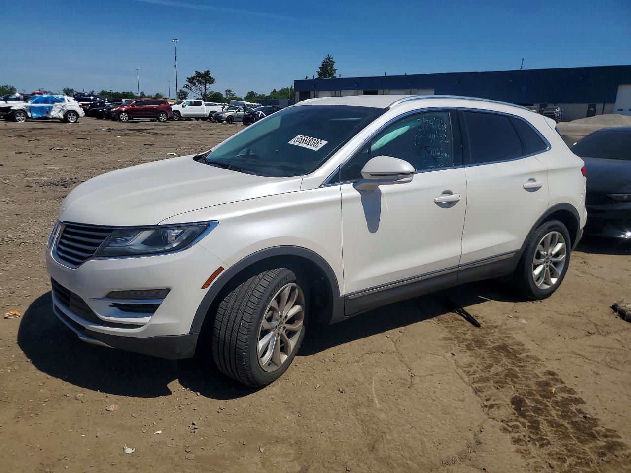 Salvage Lincoln MKC Image