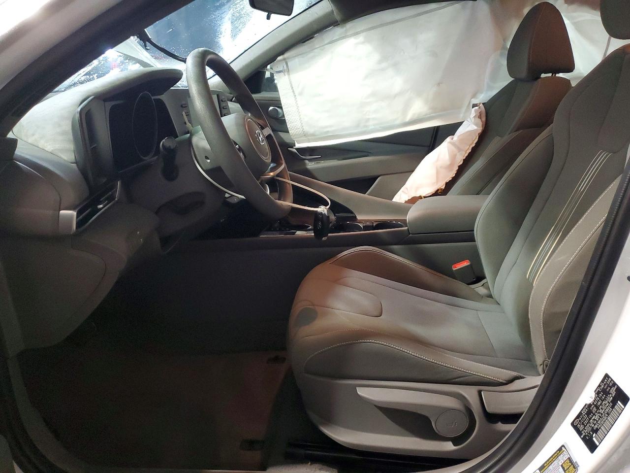 Hyundai ELANTRA Blue