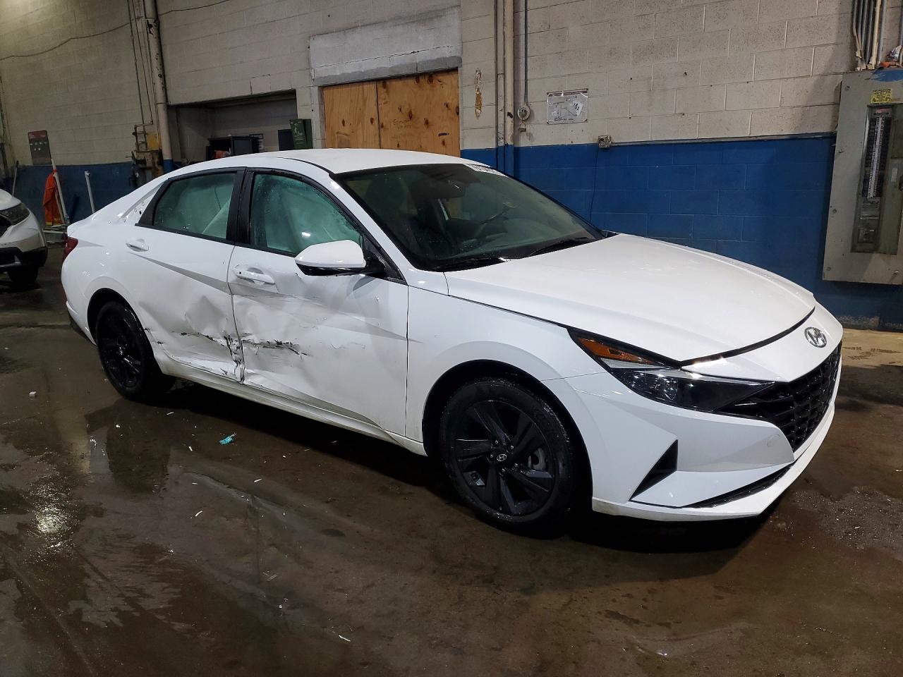 Hyundai ELANTRA Blue