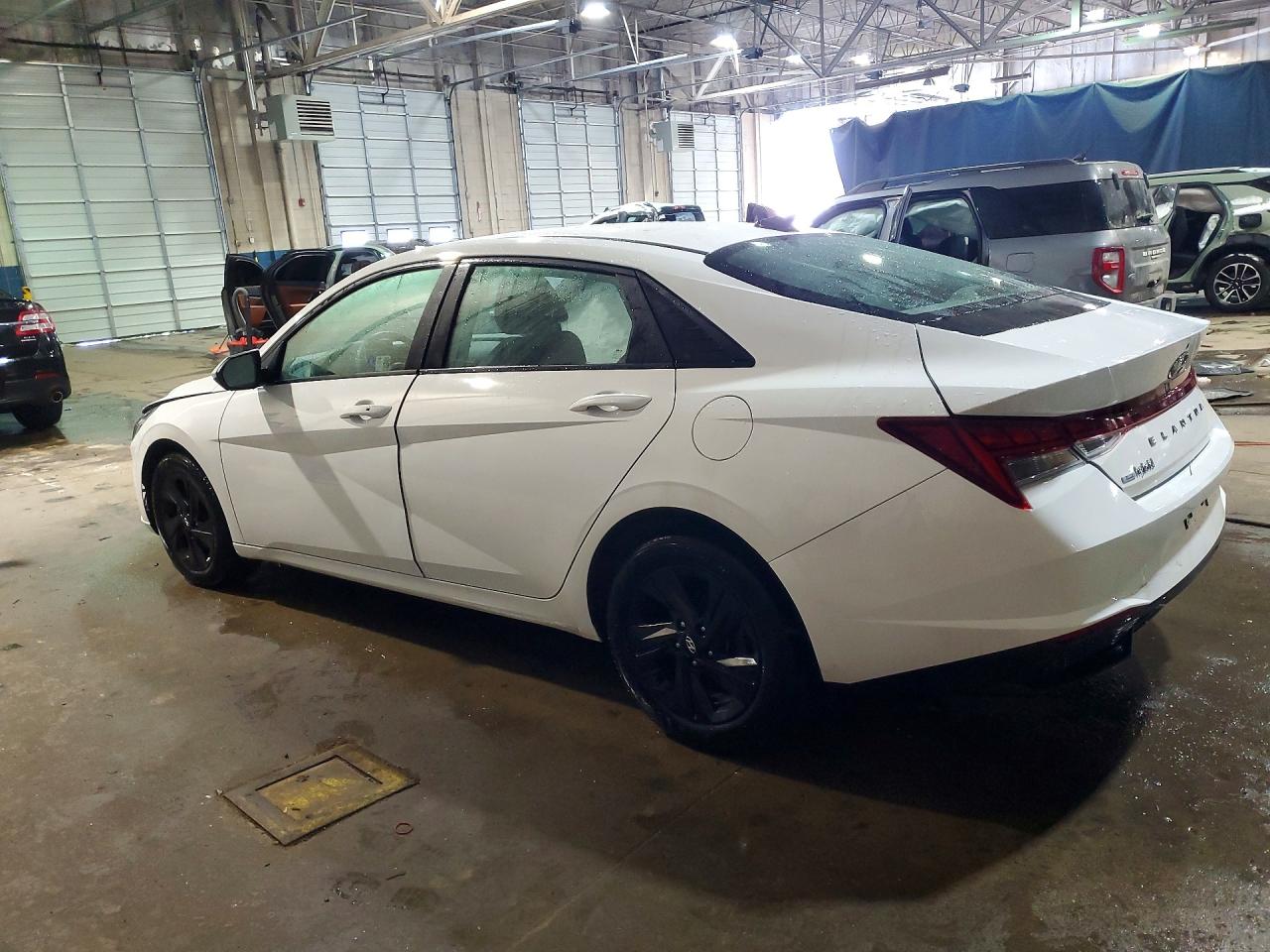 Hyundai ELANTRA Blue