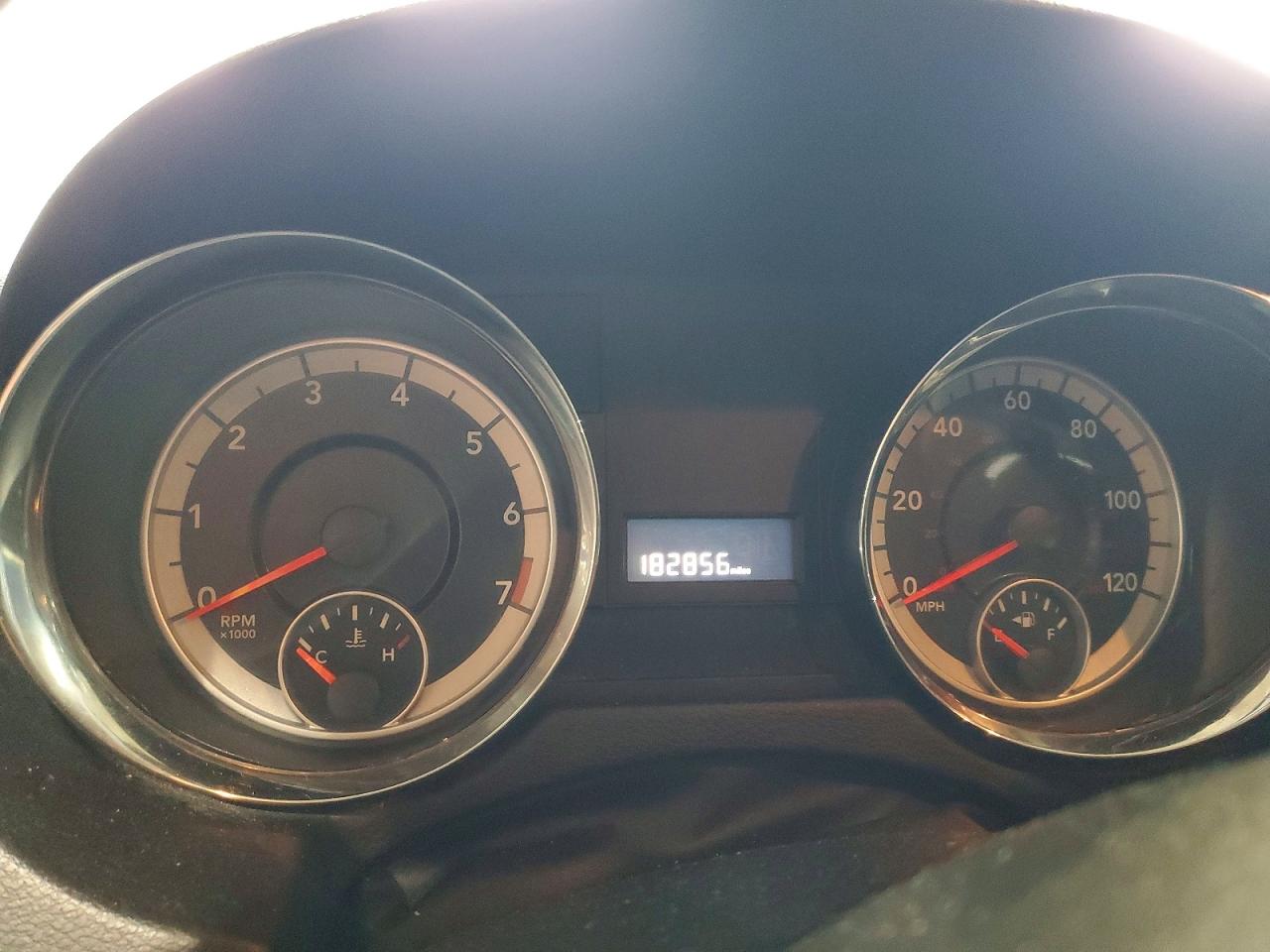 Dodge Caravan Se